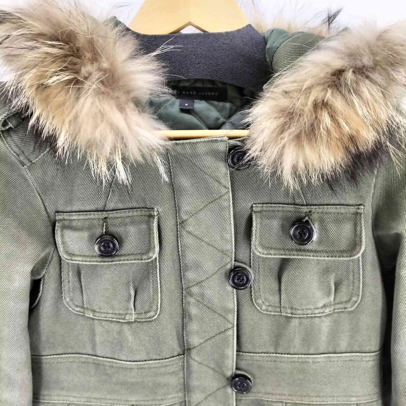 マークバイマークジェイコブス Marc by Marc Jacobs ファーモッズ