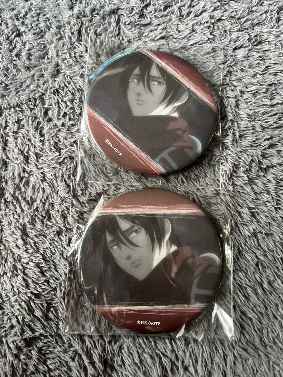 進撃の巨人 あたり付き缶バッジ ミカサ 2個セット - メルカリ