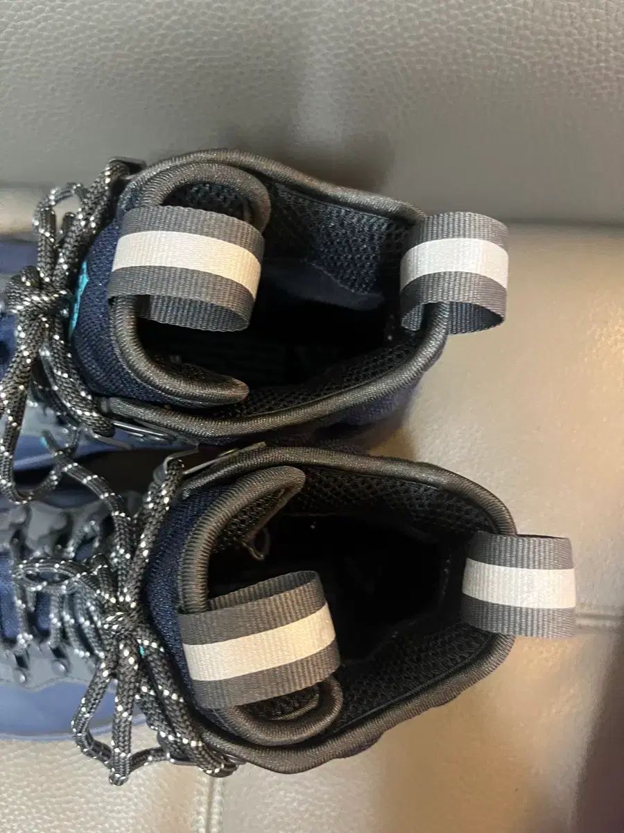 ナイキACGガイアドーム250