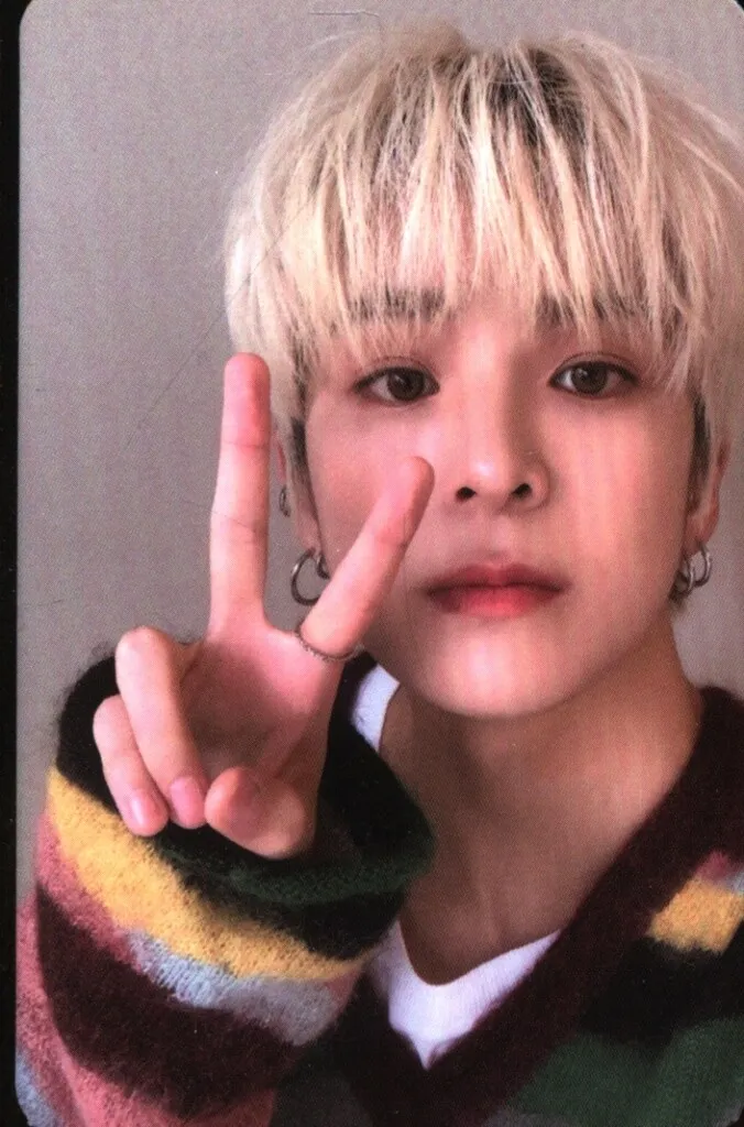 Asahi – The First Step: Treasure Effect Album PC photocard photocard