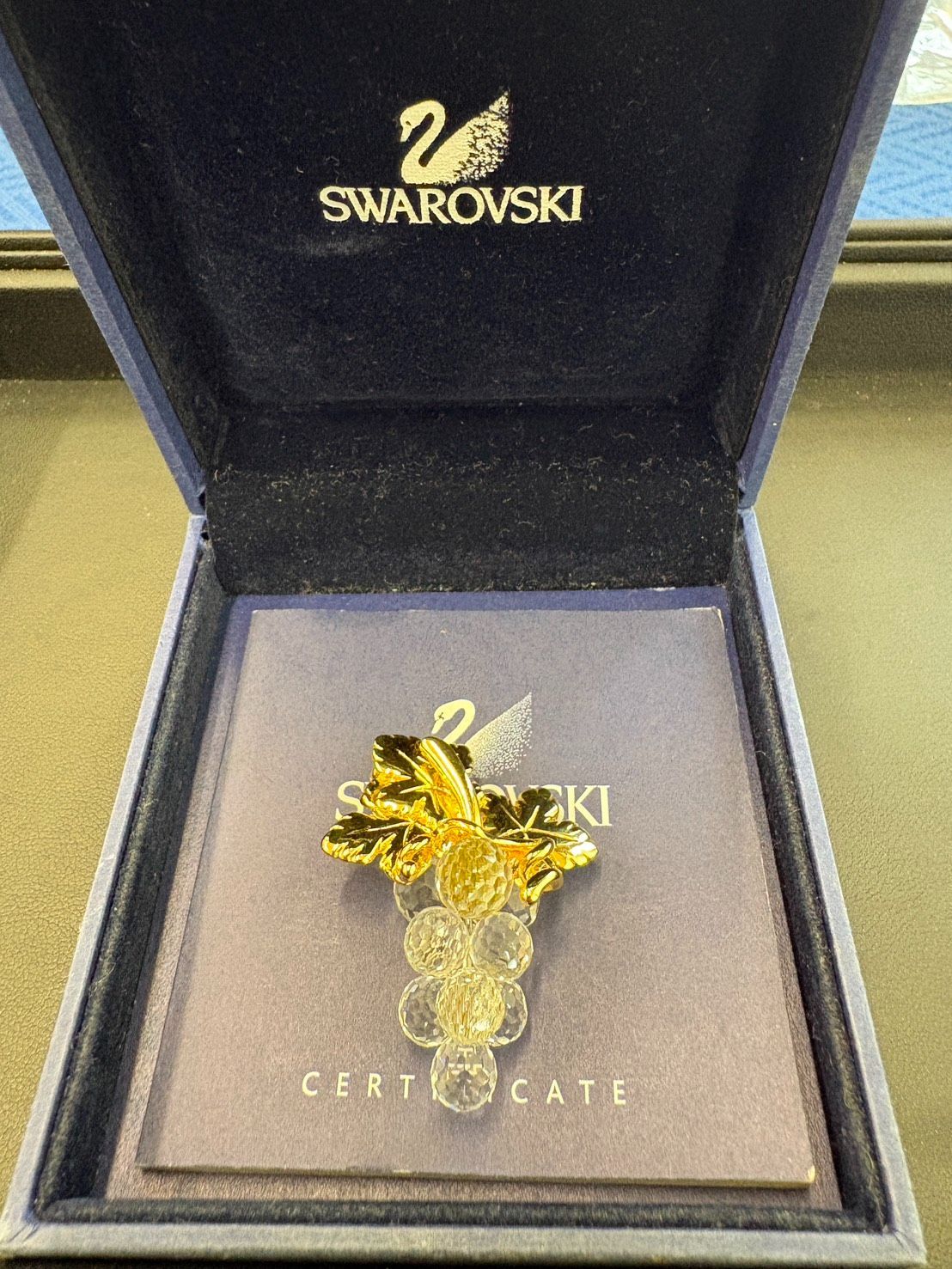 美品】スワロフスキー ブローチ ぶどう グレープ クリスタル ゴールド