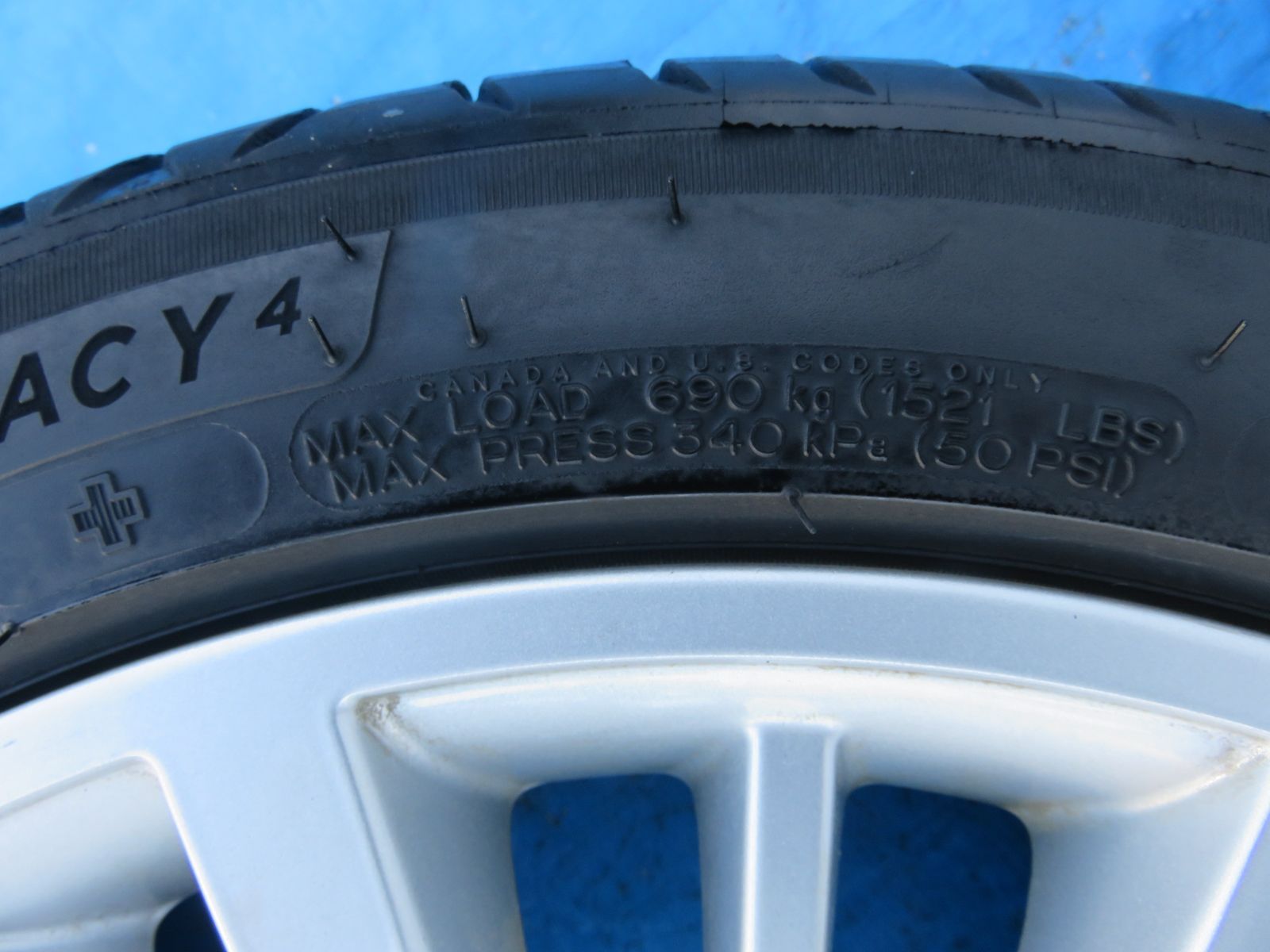 ☆SFC5108/BMW 3シリーズ F30 F31 18インチ 18×8J +34 5穴 PCD120 