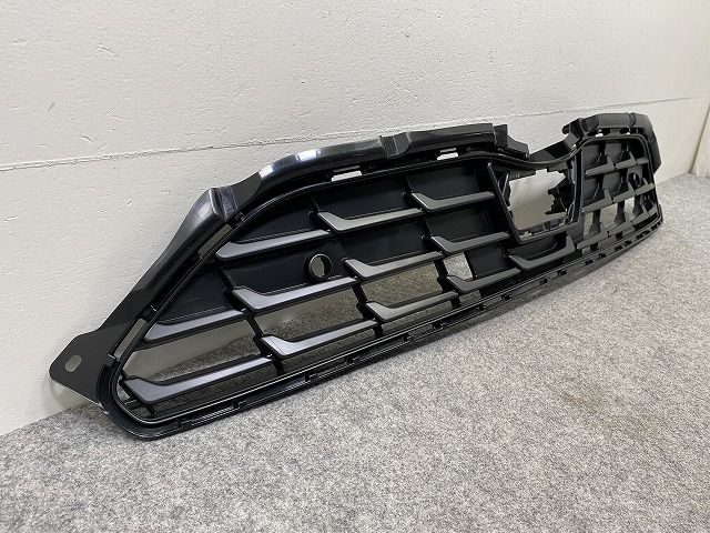 新品!ヤリスクロス MXPB10/MXPB15/MXPJ10/MXPJ15 純正 フロント グリル