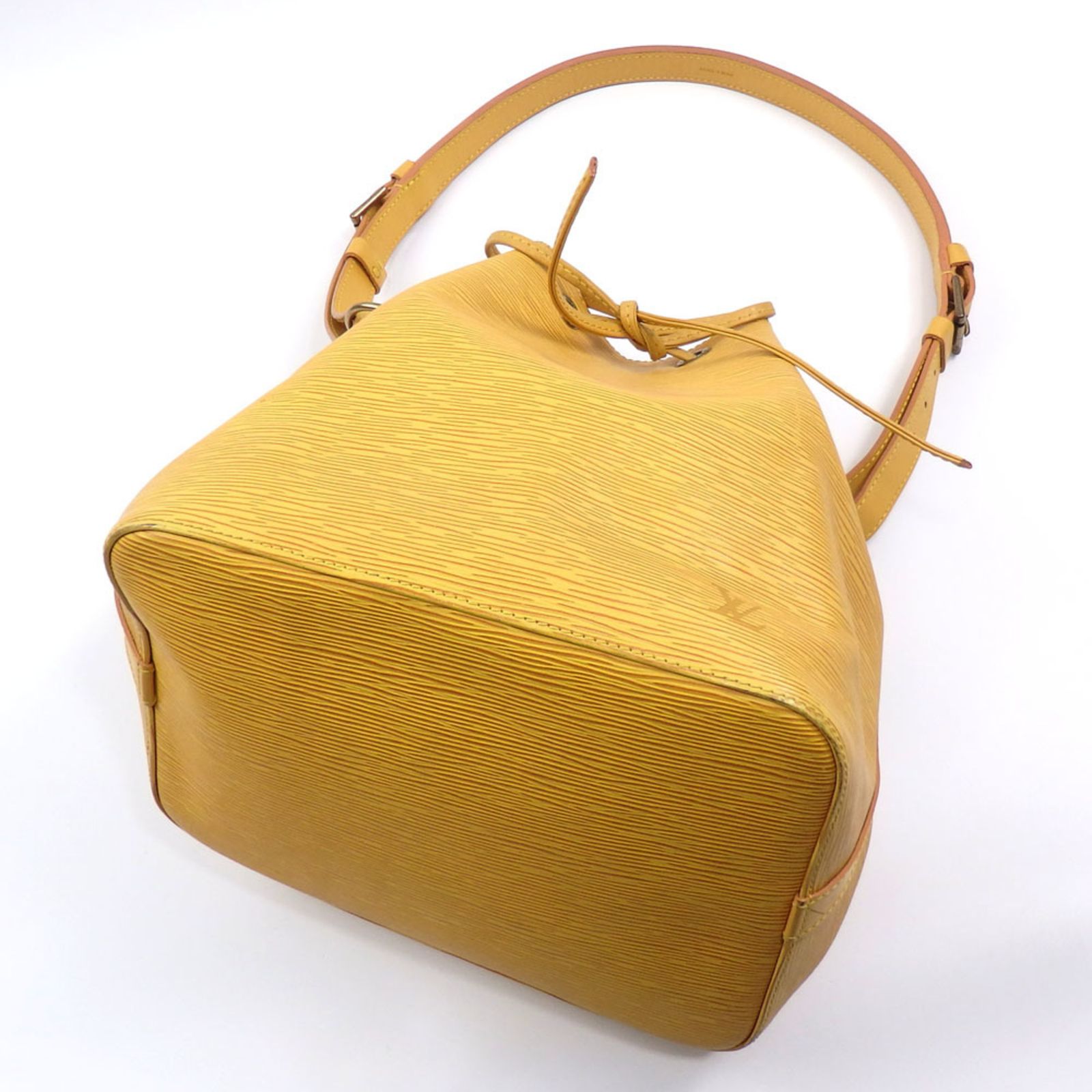 ルイ・ヴィトン(Louis Vuitton) ルイ・ヴィトン ショルダーバッグ エピ 