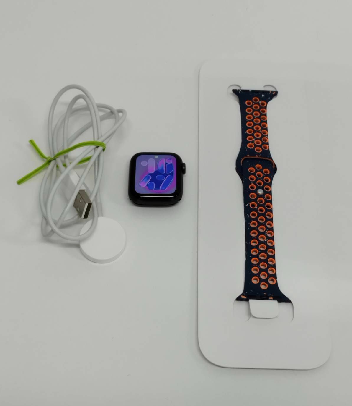 Apple Watch Series 6/GPS/40mm/A2291/スペースグレー〈MG1A3J/A〉 (2)