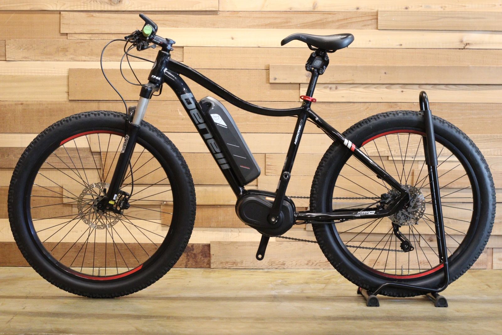ベネリ BENELLI ネローネ NERONE 27.5+ シマノ デオーレ MIX 10S 