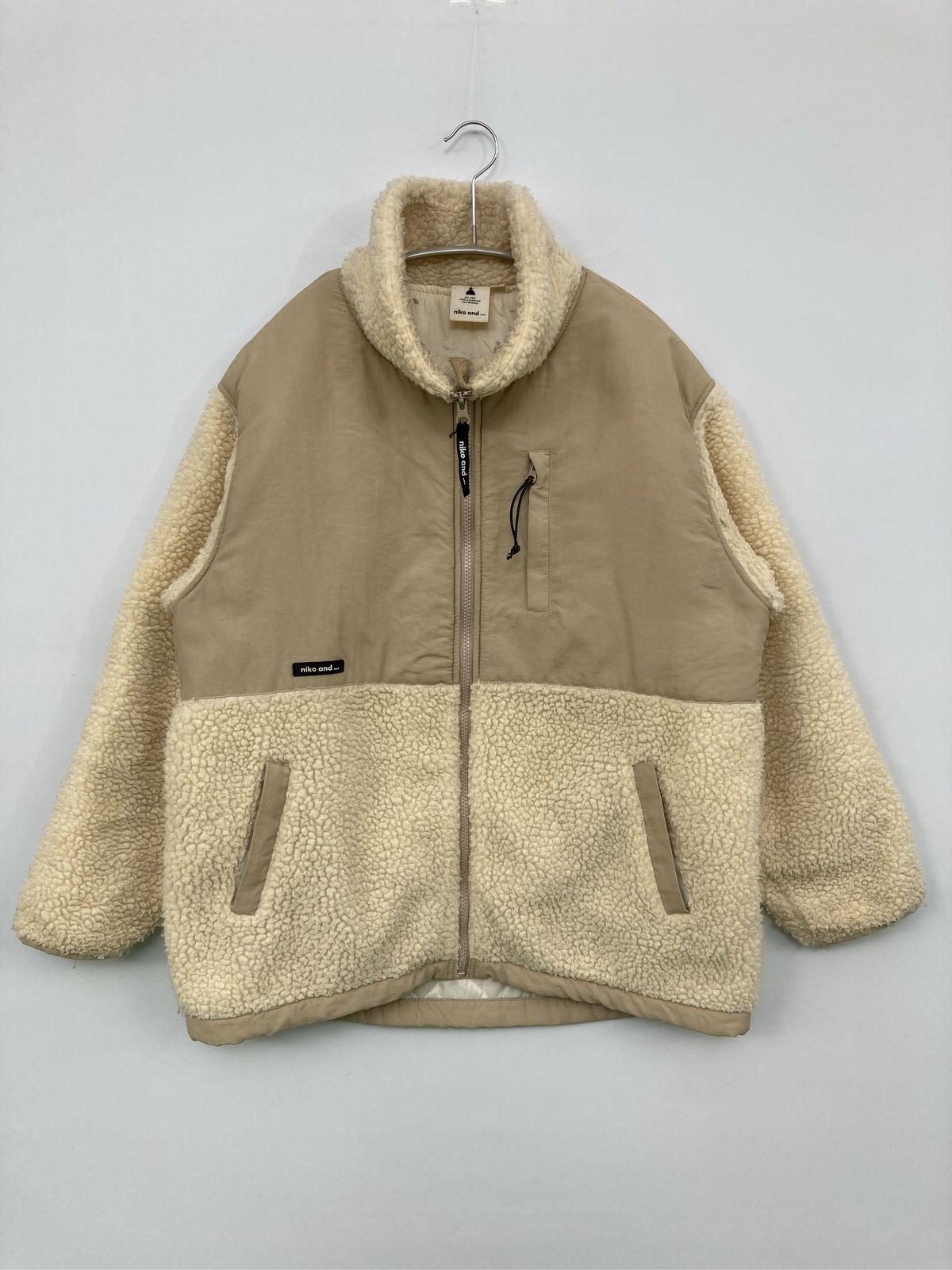 niko and  ブルゾン 3 ベージュ - メルカリ