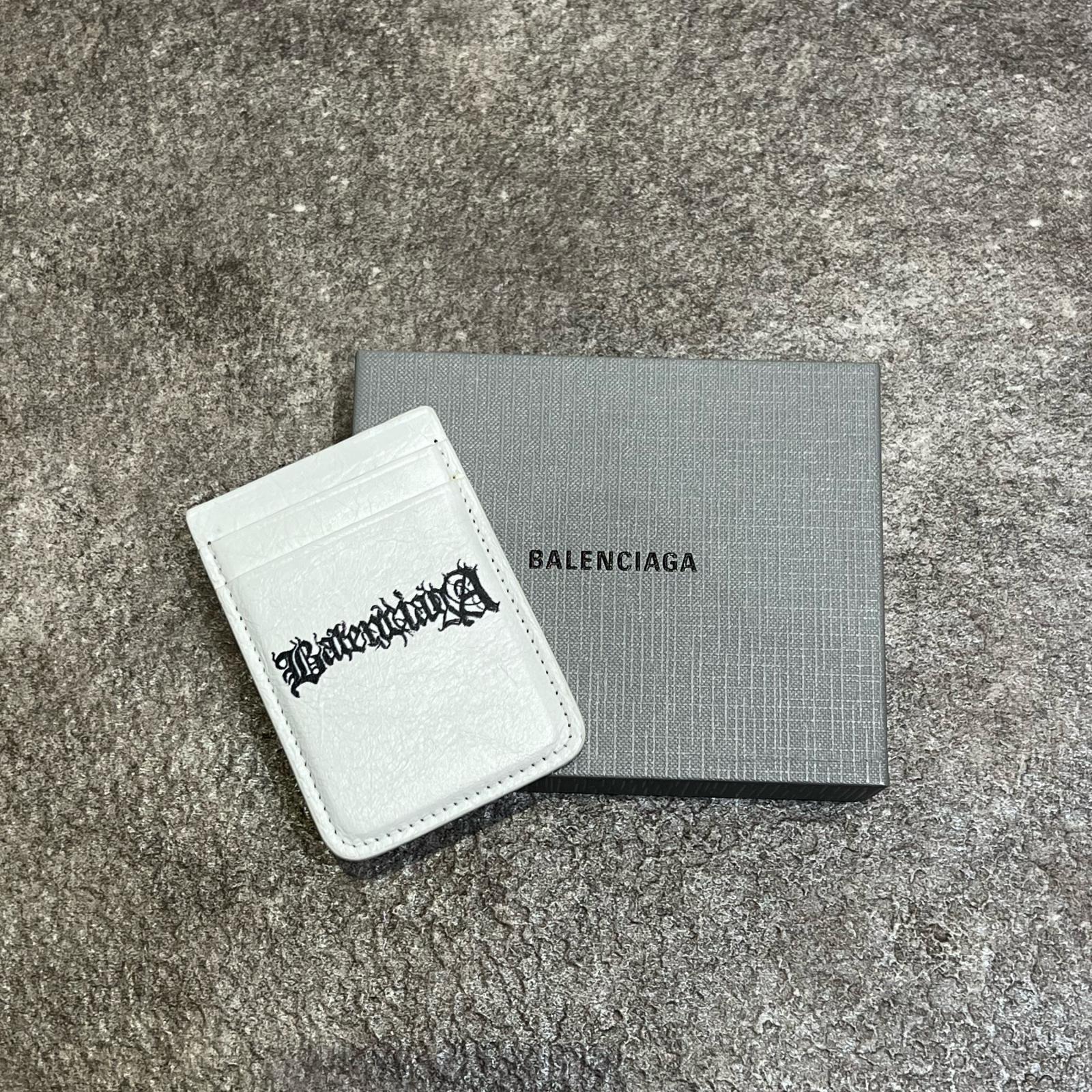 BALENCIAGA CASHマグネットカードホルダー カードケース  バレンシアガ ホワイト F （8808M） BALENCIAGA CASHマグネットカードホルダー カードケース バレンシアガ