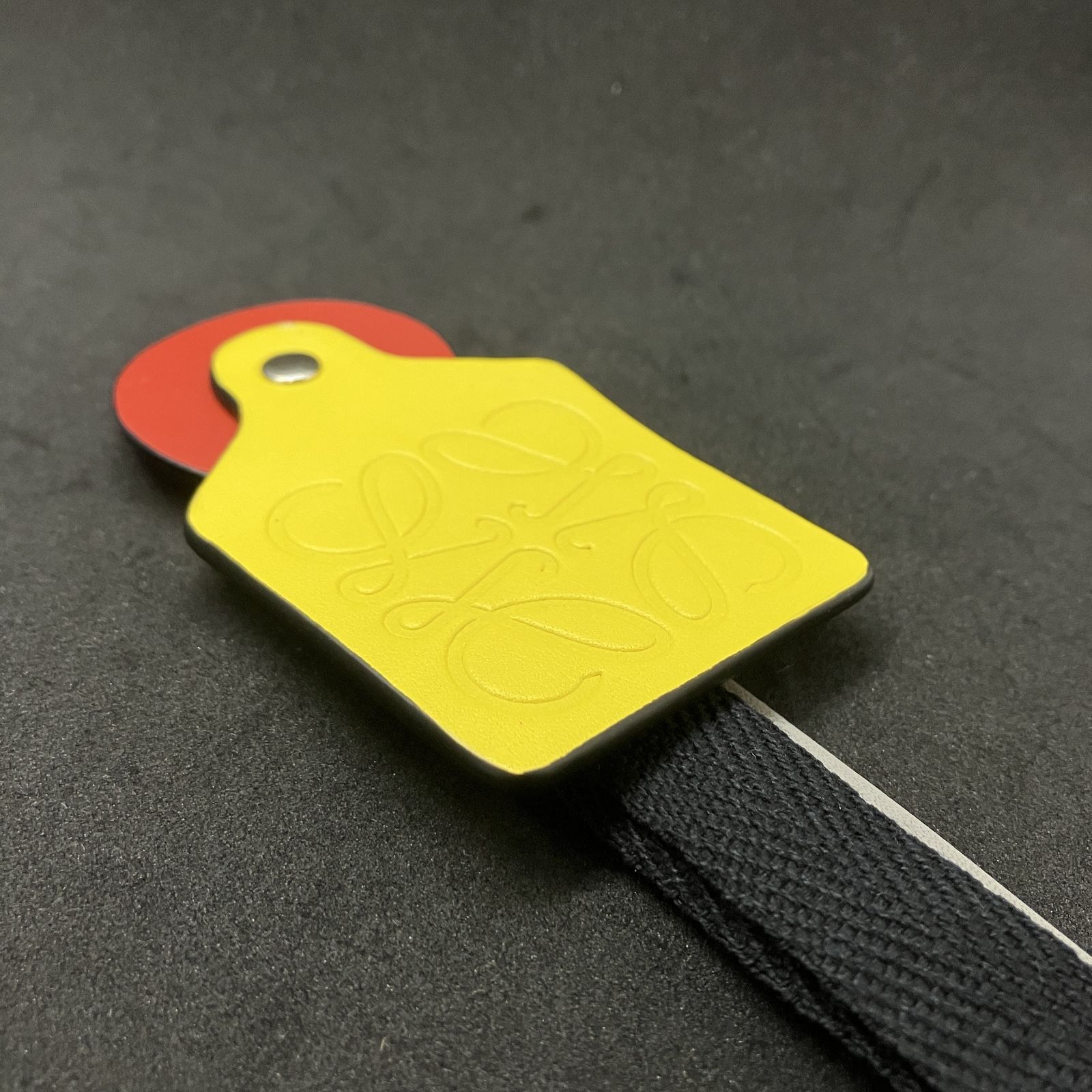 LOEWE ロエベ バッグチャーム キーホルダー アナグラム 5646 - メルカリ