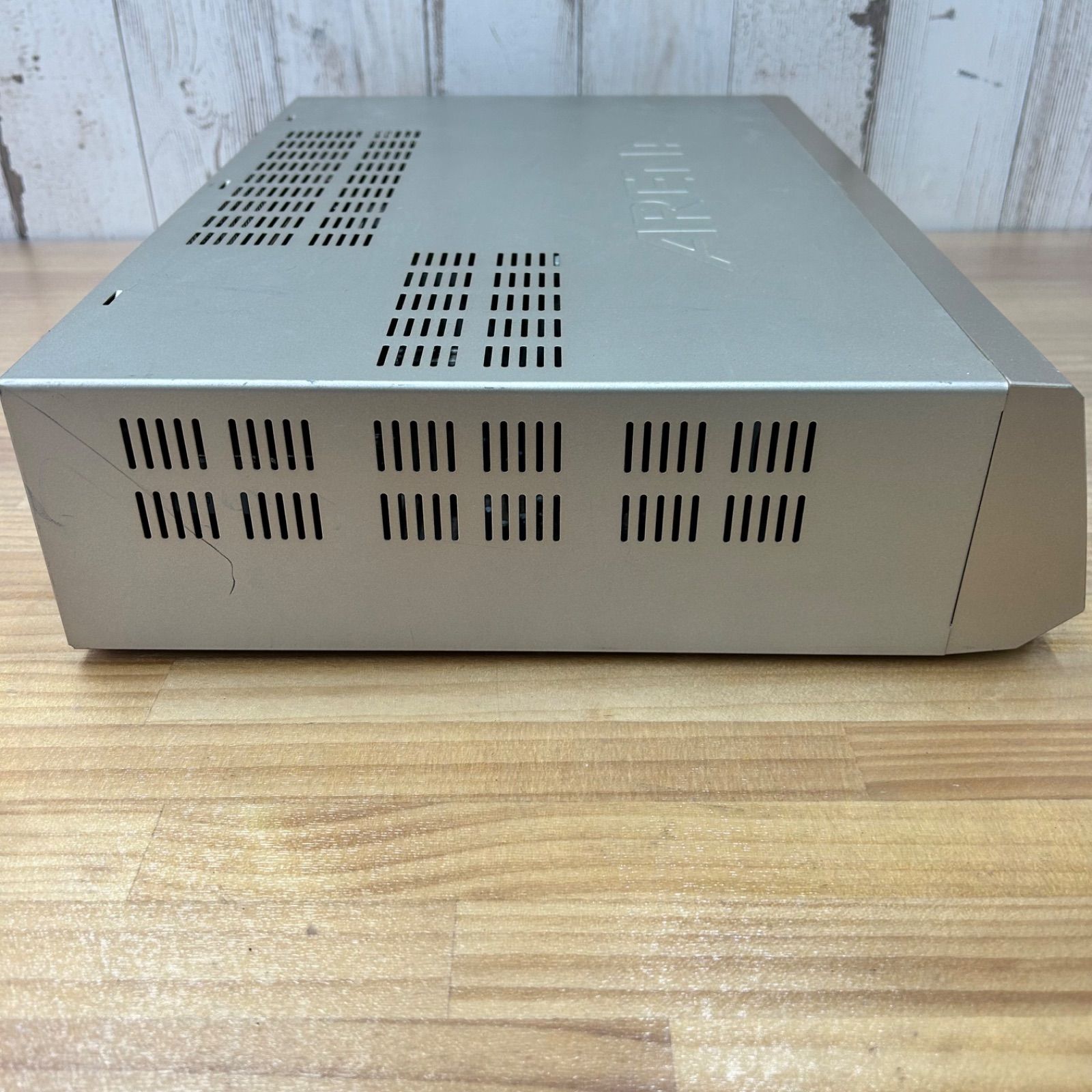 TOSHIBA ARENA A-SB99 S-VHSビデオデッキ デジタルTBC搭載 通電・VHS