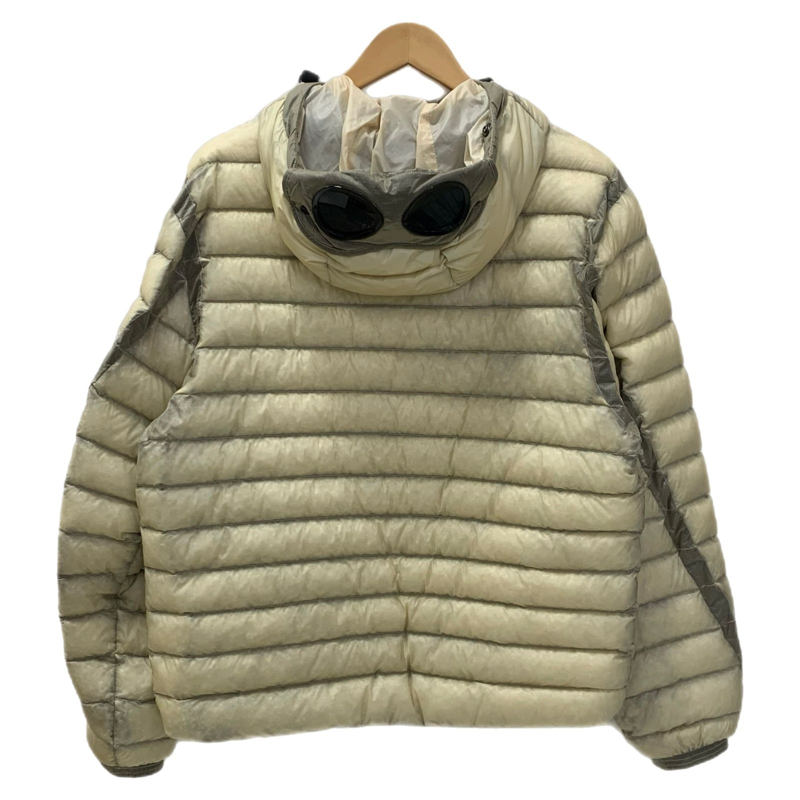 CP Company ベージュ ダウンジャケット フード付き シーピーカンパニー 
