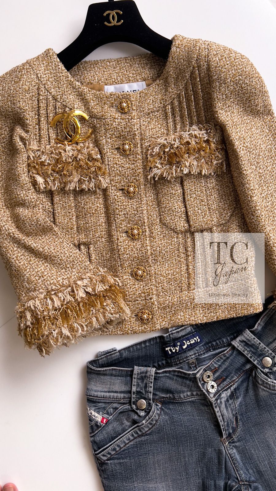 シャネル ジャケット 極上スーツ CHANEL ゴールド シルク ノーカラー