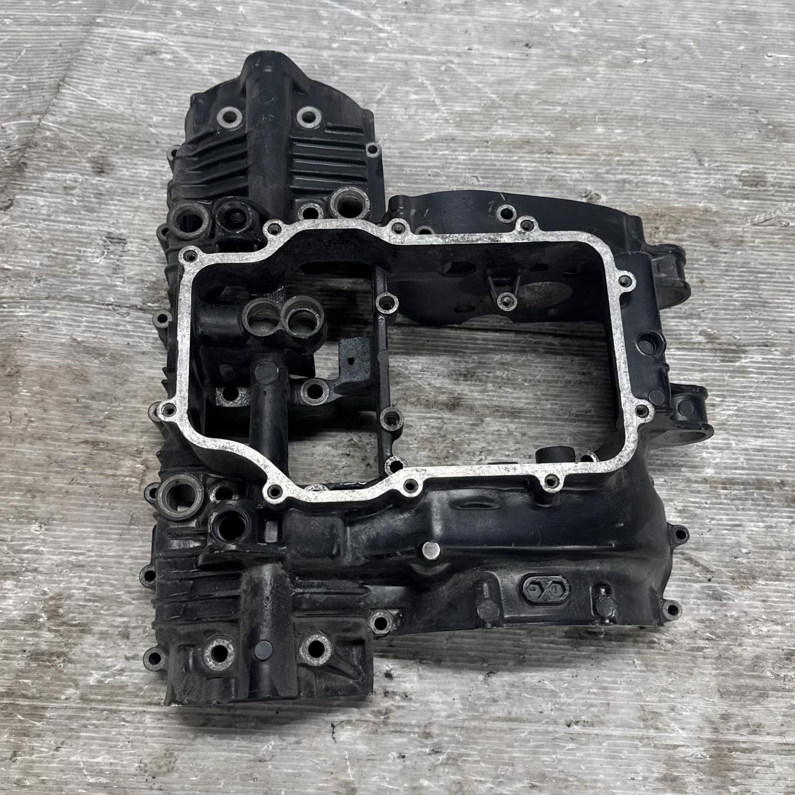 HONDA CBX400F クランクケース 下側 ホンダ HONDA CBX400F クランク 