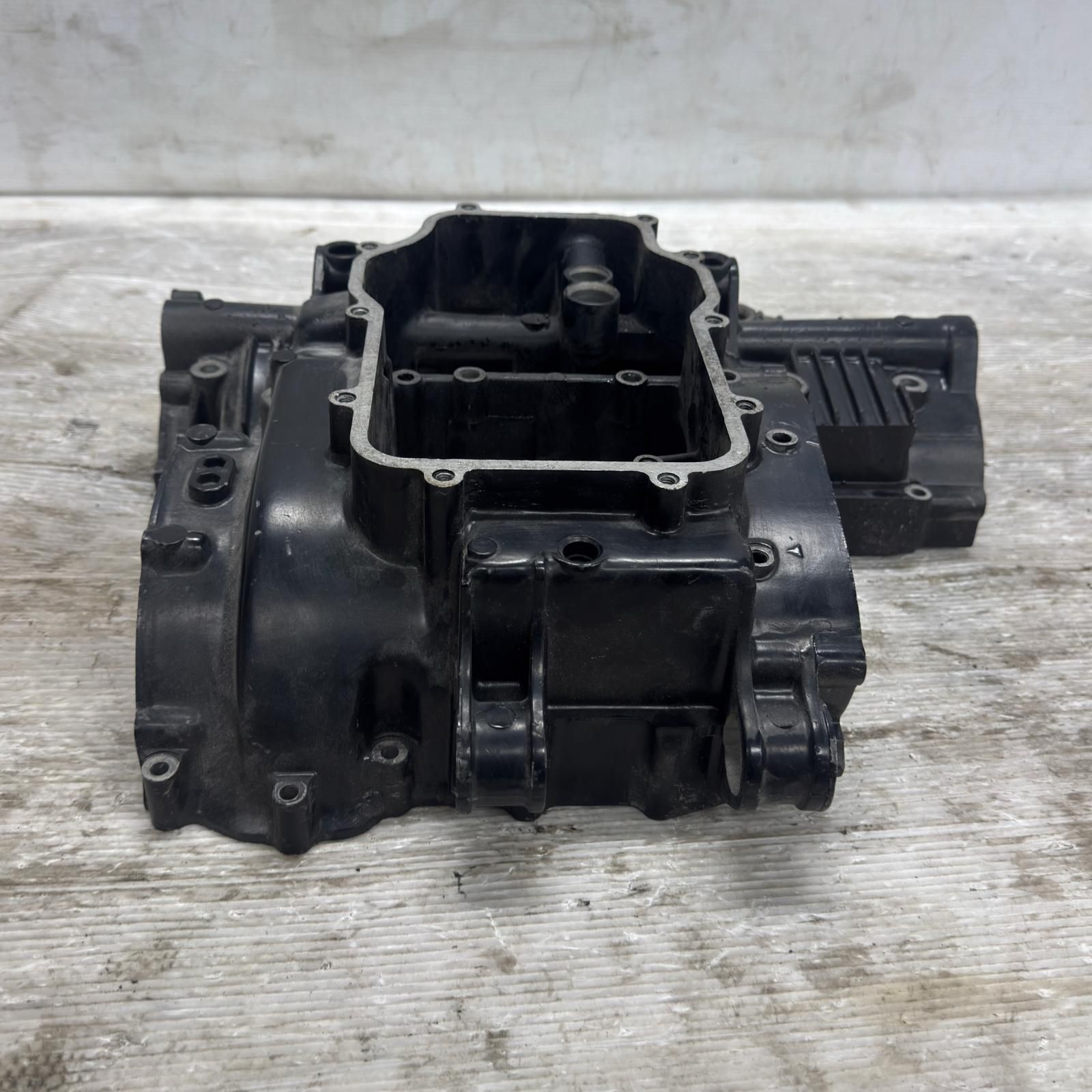 HONDA CBX400F クランクケース 下側 ホンダ HONDA CBX400F クランク 