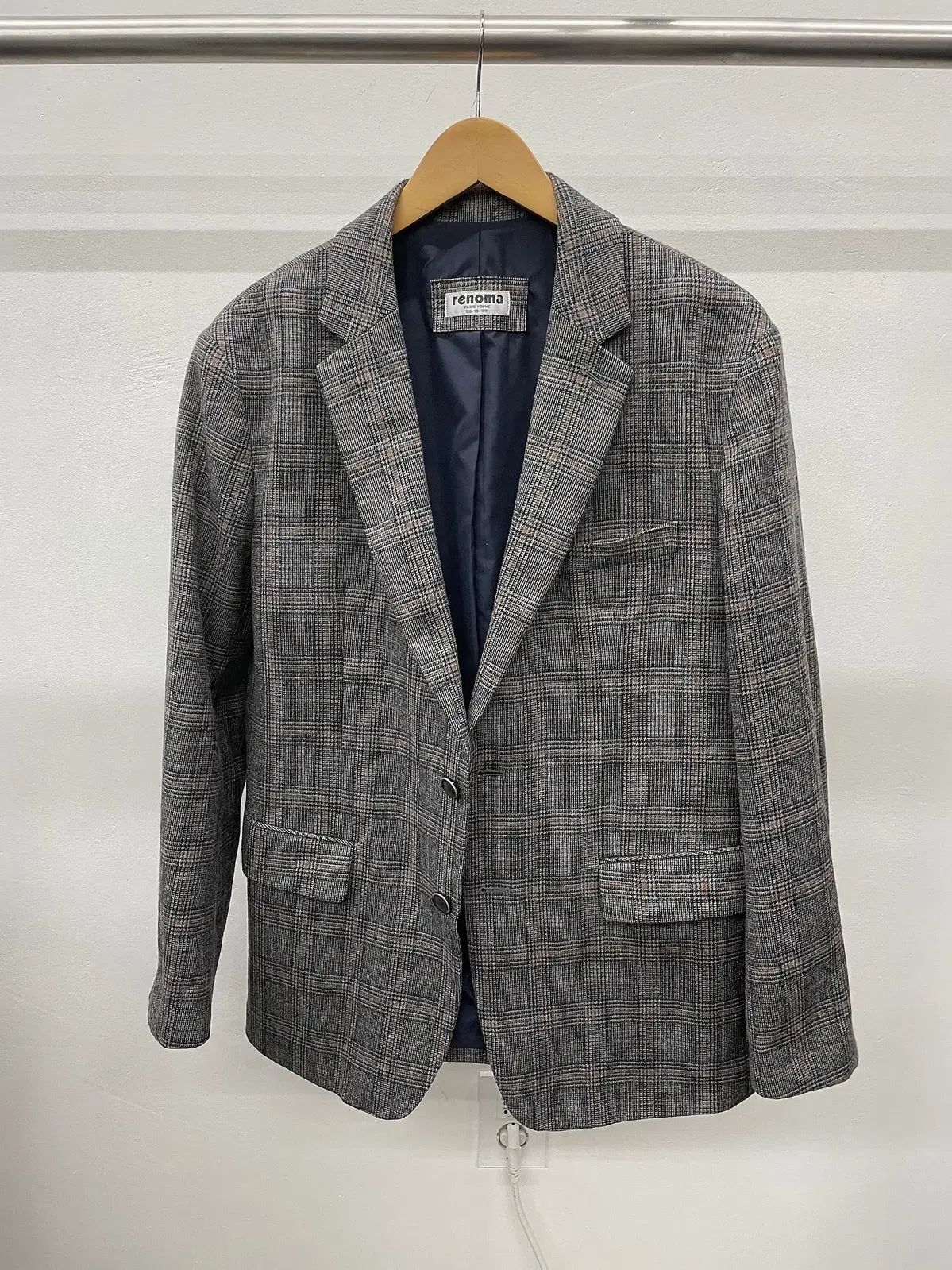 OVY ポップアップ先行販売 LIMONTA Active Jacket OVY ポップアップ先行販売 LIMONTA Active Jacket 黒 L-お店で人気の商品