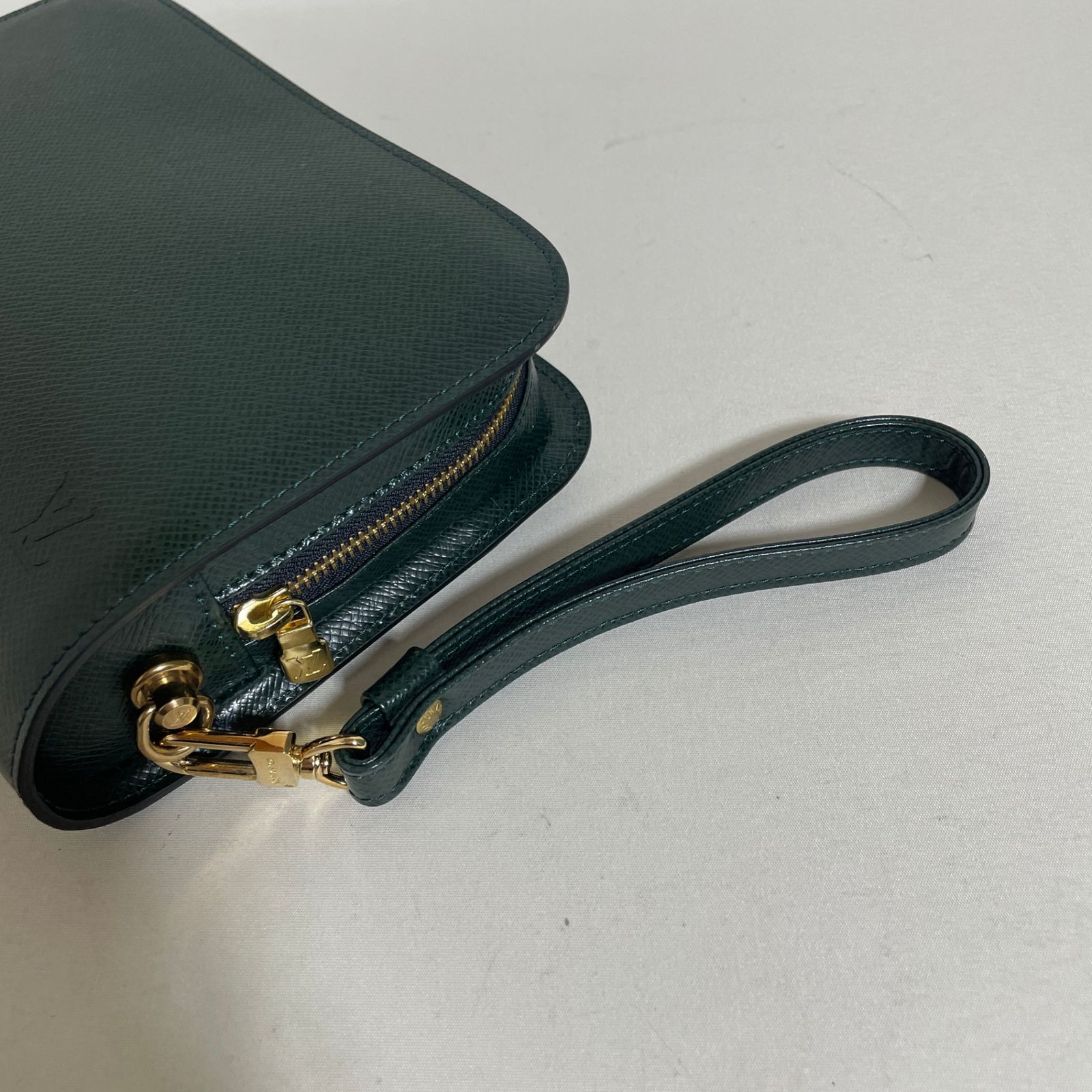 2601-233｜ルイヴィトン バイカル タイガ セカンドバッグ グリーン