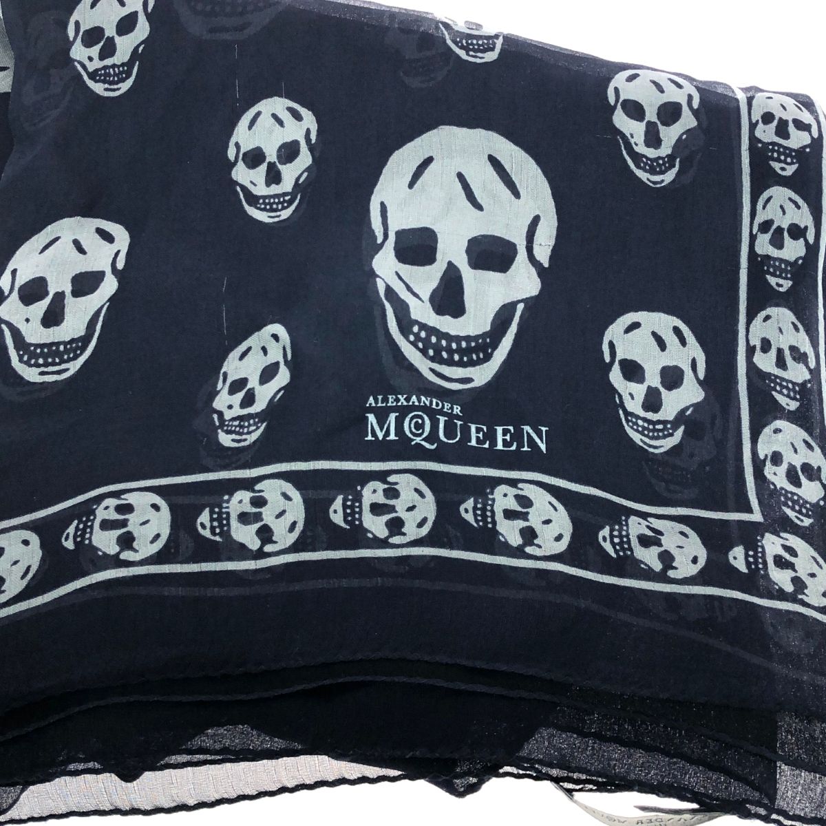 ALEXANDER MCQUEEN アレキサンダーマックイーン スカーフ/スカル総柄