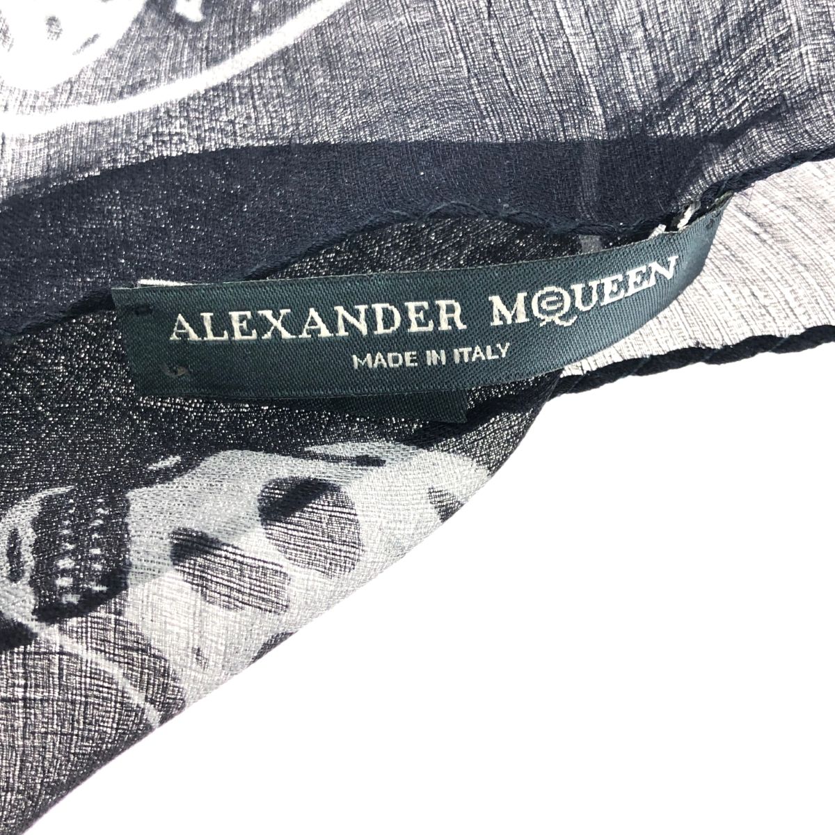 ALEXANDER MCQUEEN アレキサンダーマックイーン スカーフ/スカル総柄