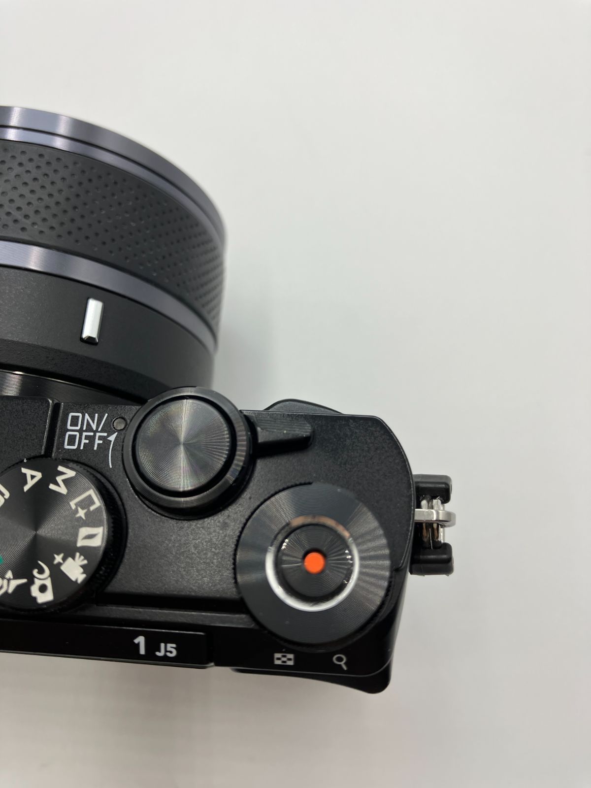 返品保証・動作確認済】Nikon 1 J5 標準ズームレンズキット - メルカリ