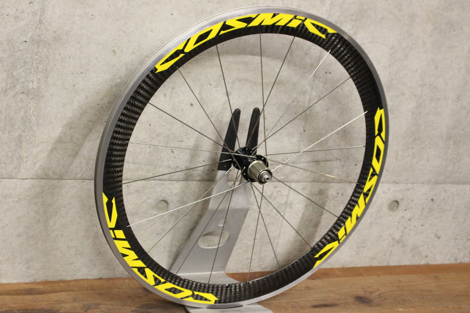 MAVIC 「マヴィック」 COSMIC PRO CARBON SL UST DISC シマノ11速