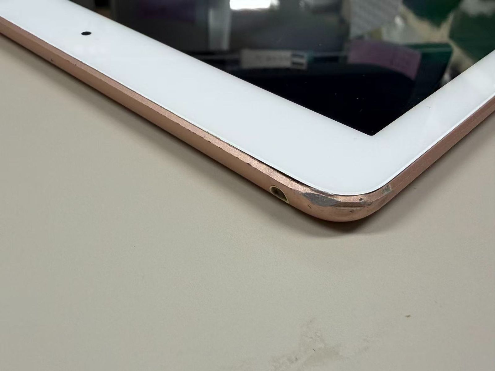 電池94% iPad(第6世代) 32GB ゴールド Wi-Fiモデル - メルカリ