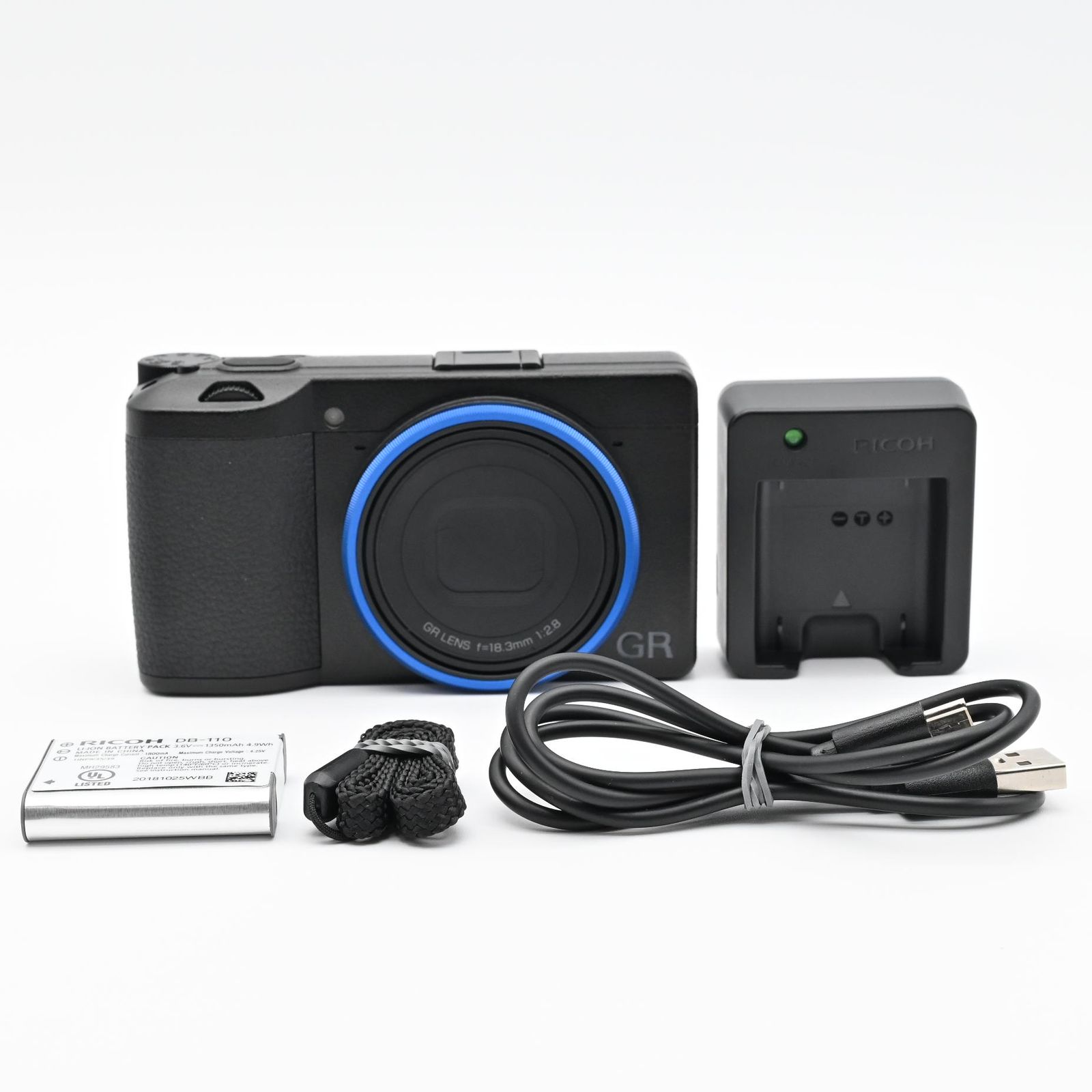 ☆美品☆RICOH GR Ⅲ ショット数 199回 充電器付き - メルカリ ☆美品☆RICOH GR Ⅲ ショット数 199回 充電器付き - メルカリ