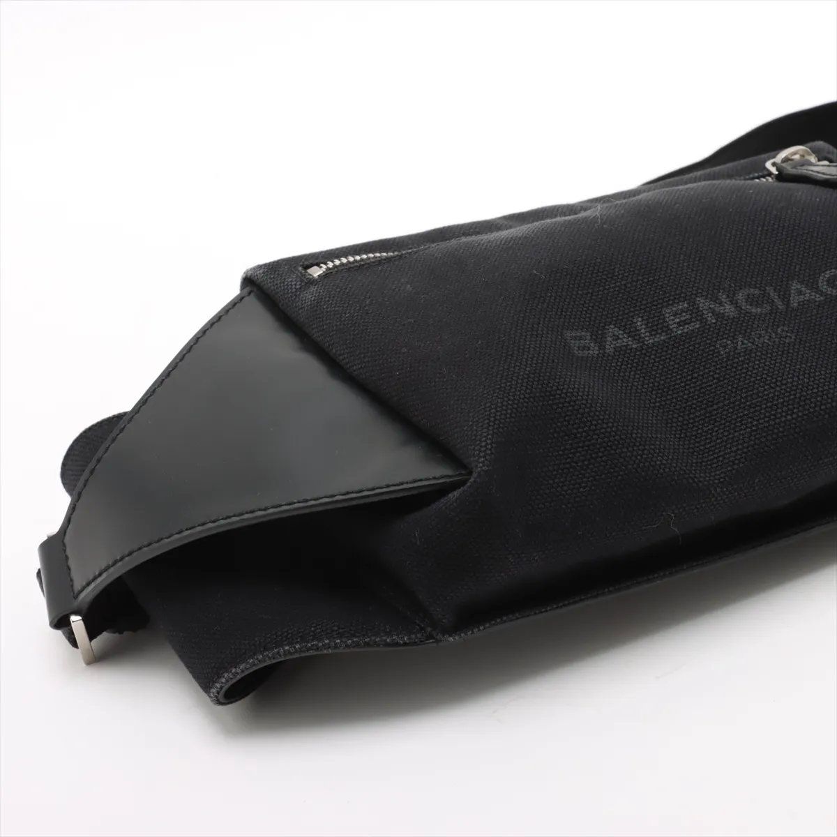 美品 バレンシアガ レザー 2WAY ボディバッグ 斜め掛け ボディ 