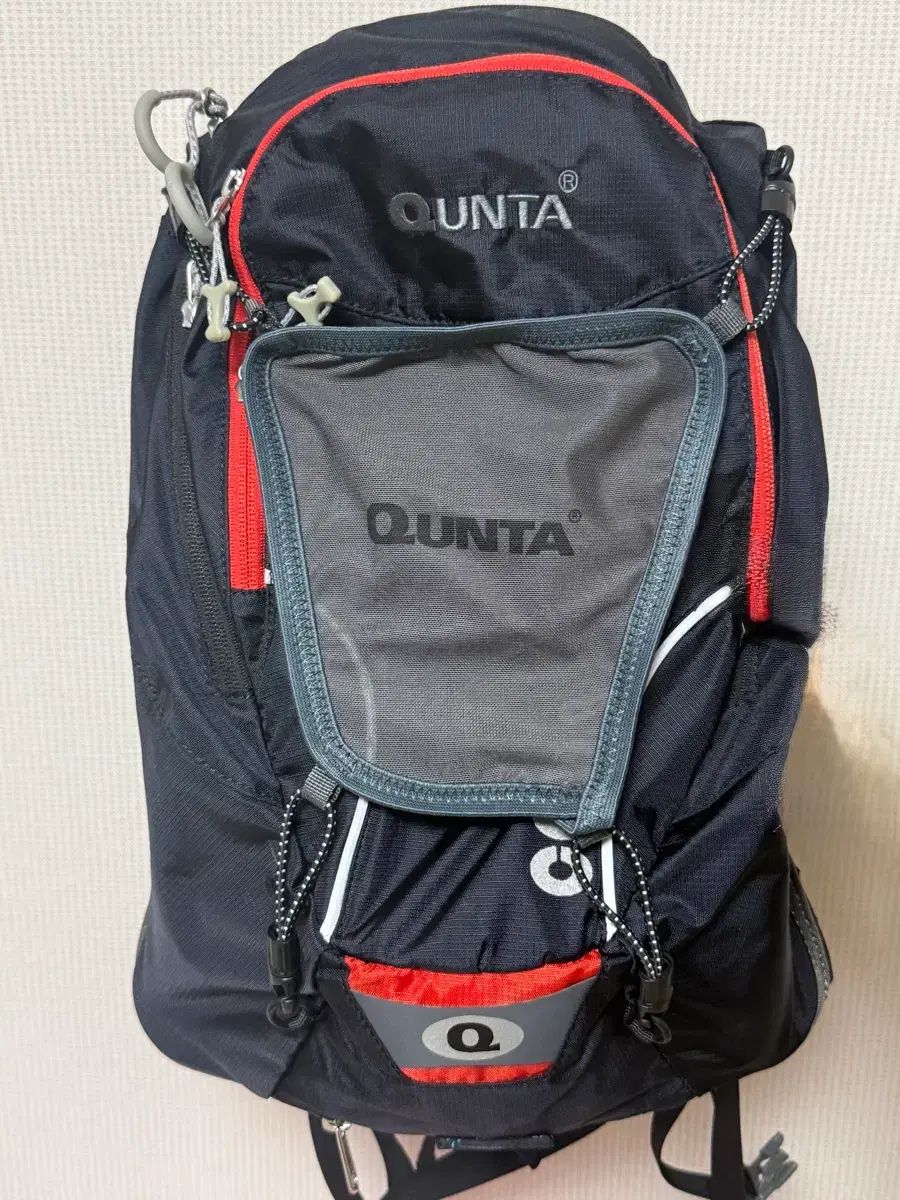 登山リュックサック 自転車リュックサック アウトドアリュックサック 8 L