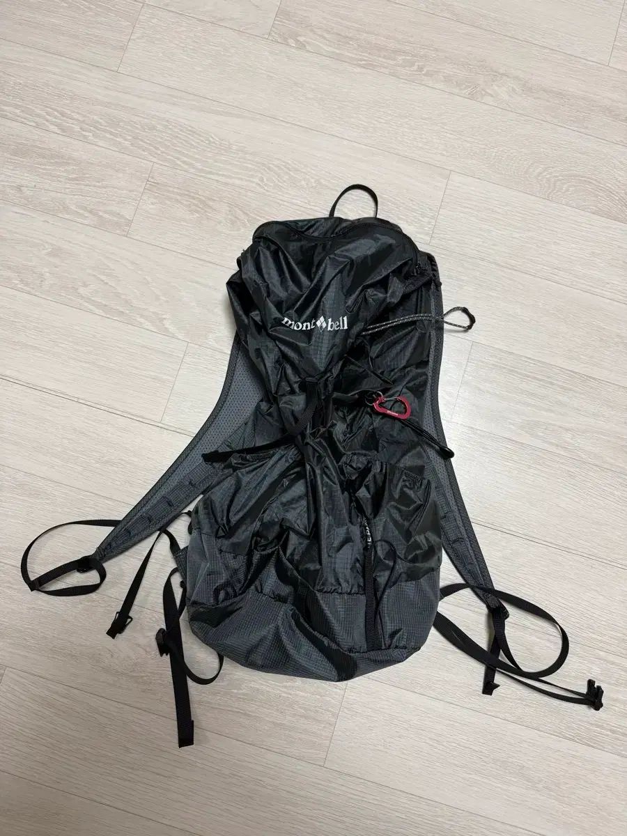 モンベル 20 ダークグレー