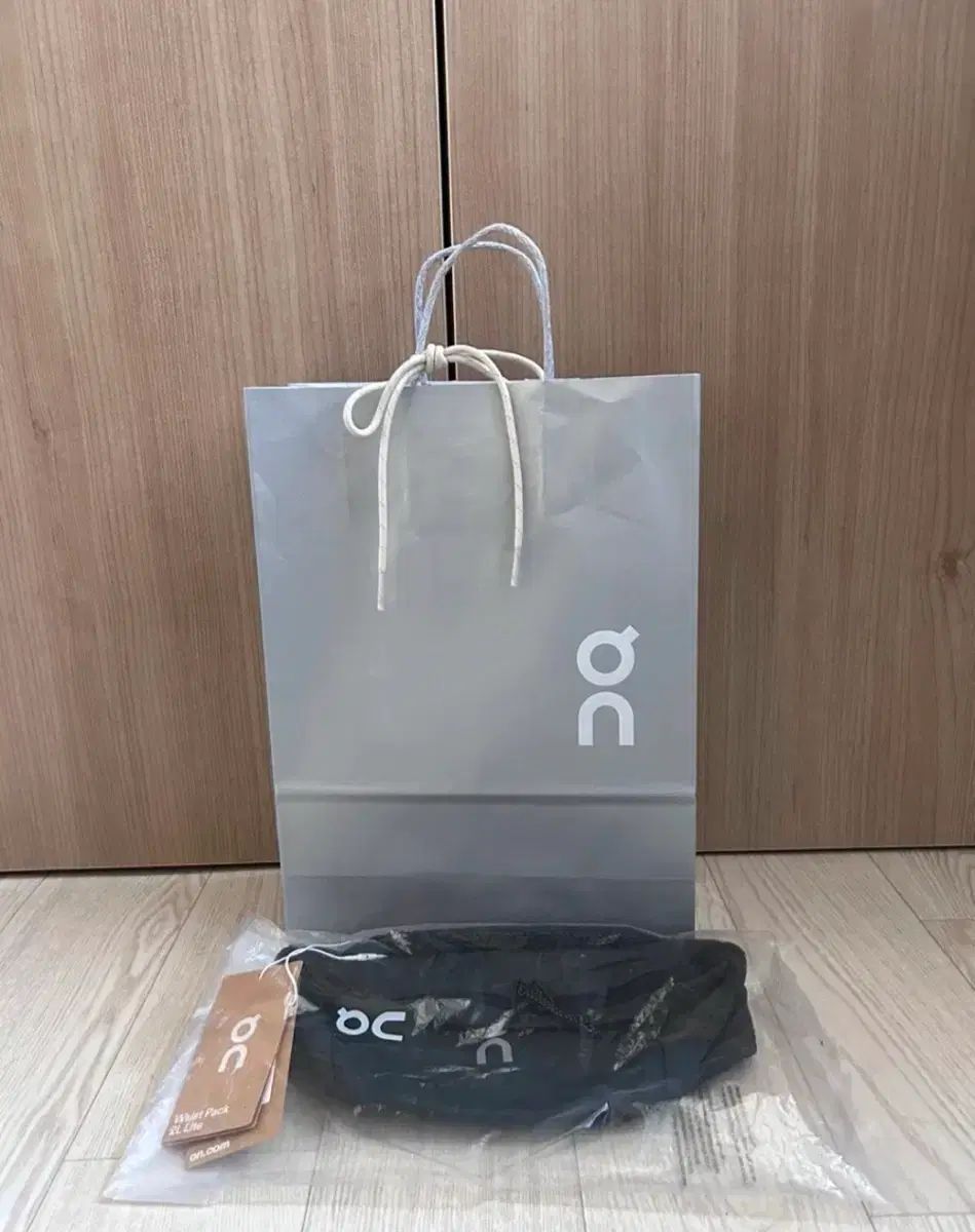 ウェストパック 2 L ライト ヒップバッグ