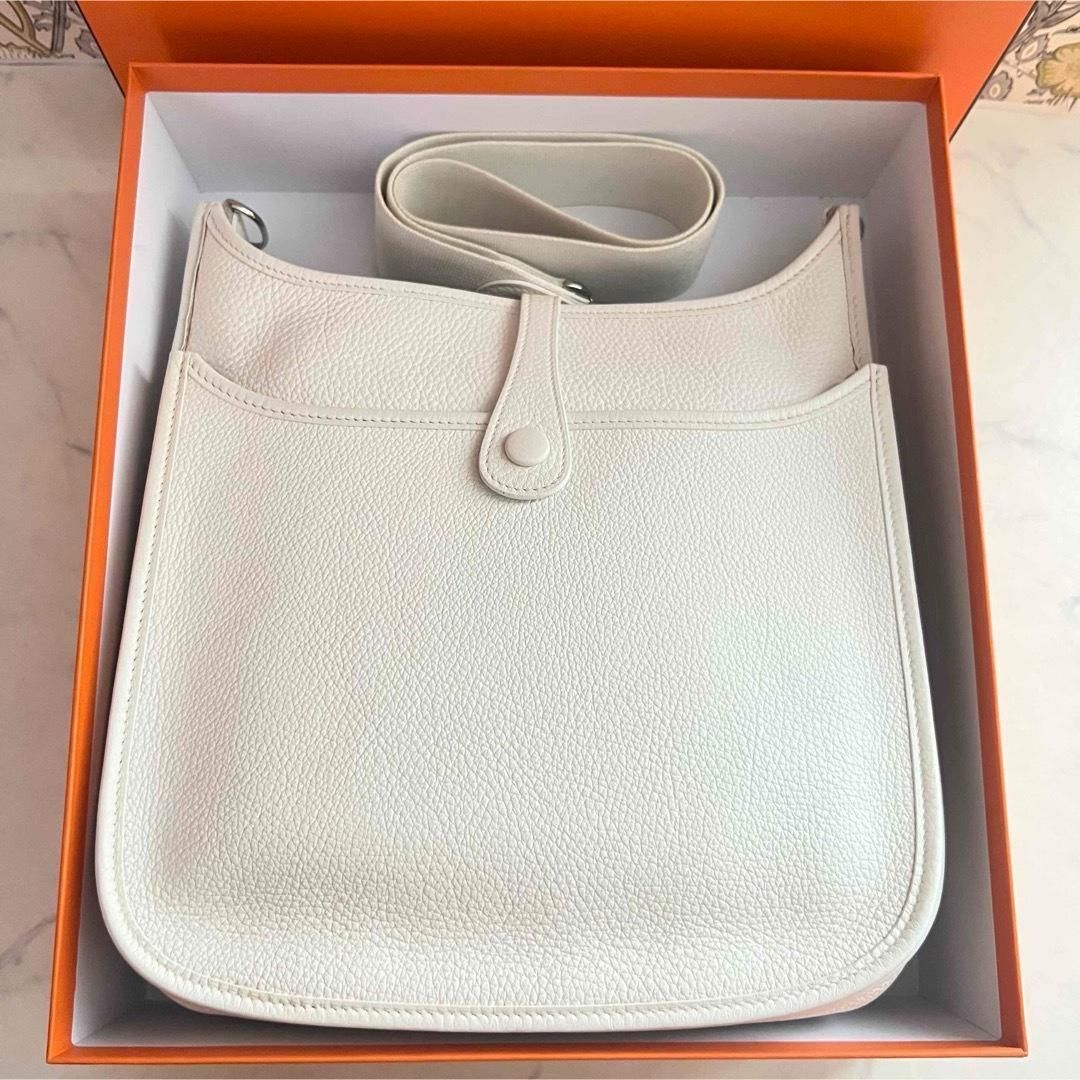 週末限定価格‼︎HERMES【エヴリン2PM】ホワイト トリヨンクレマンス エルメス HERMES【エヴリン2PM】ホワイト トリヨンクレマンス エブリン
