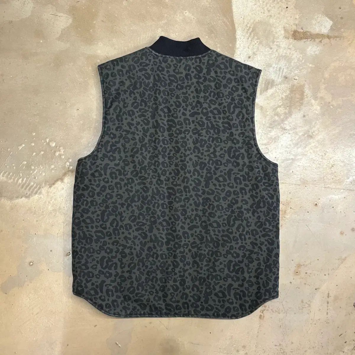 L Carhartt WIP ヒョウ柄 レオパード プリント ベスト - メルカリ