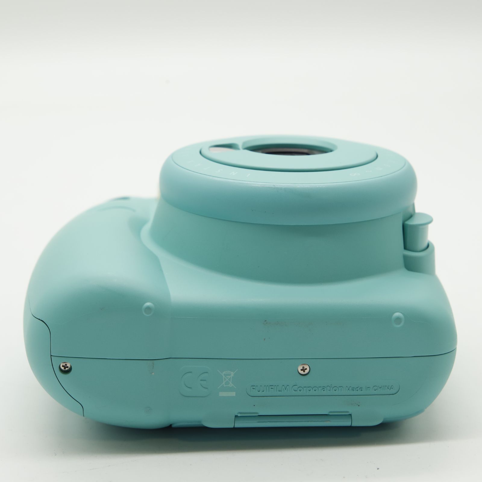 □ほぼ新品□ FUJIFILM インスタントカメラ チェキ instax mini8プラス 
