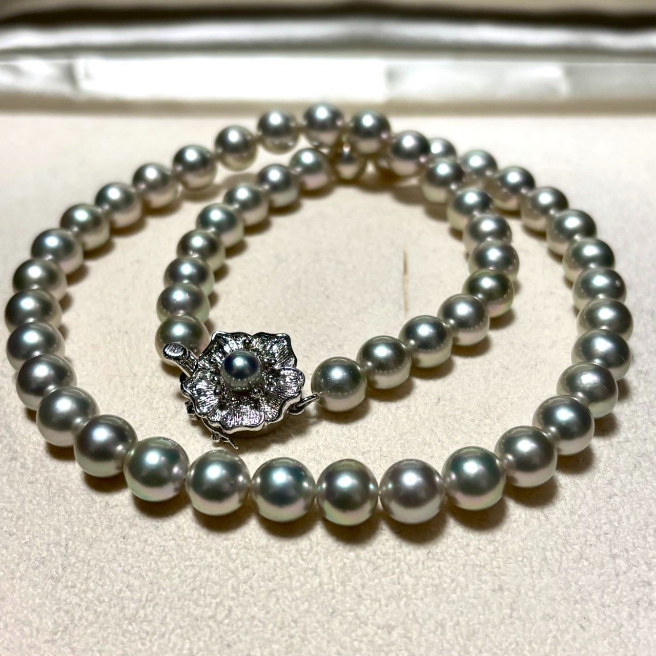 【テリ強/新品仕上げ】あこや真珠 パールネックレス ブルーグレー 8mm 38g テリ強】あこや真珠 ブルーグレーパール ネックレス 約7.5mm-8mm