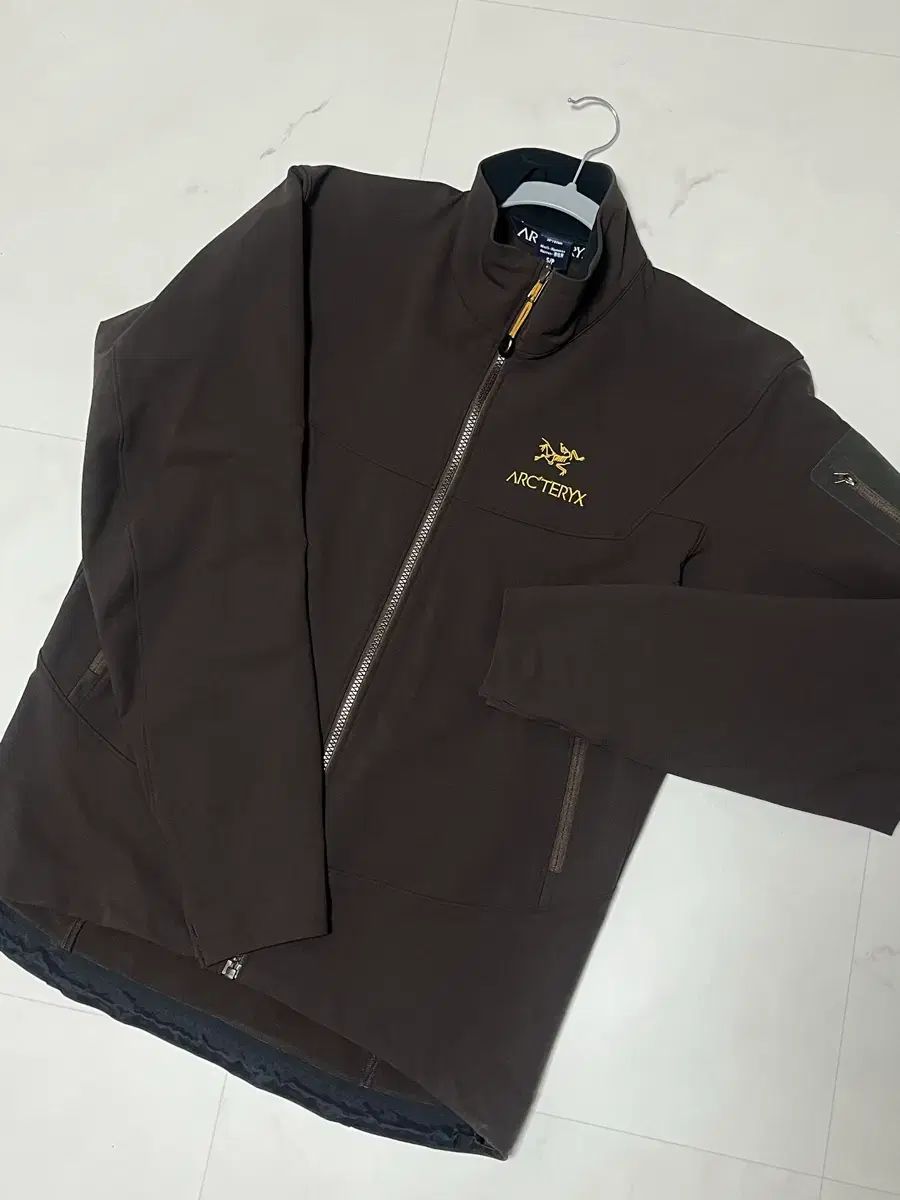 ARC TERYX アークテリクス ソフトシェル ジャケット ブラウン 175 96 A S