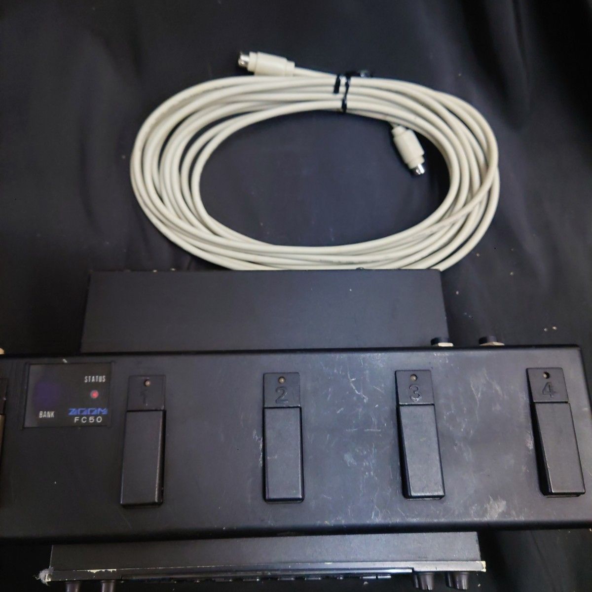 ZOOM 9050 ギターマルチエフェクター 動作不明品 フットコントローラー