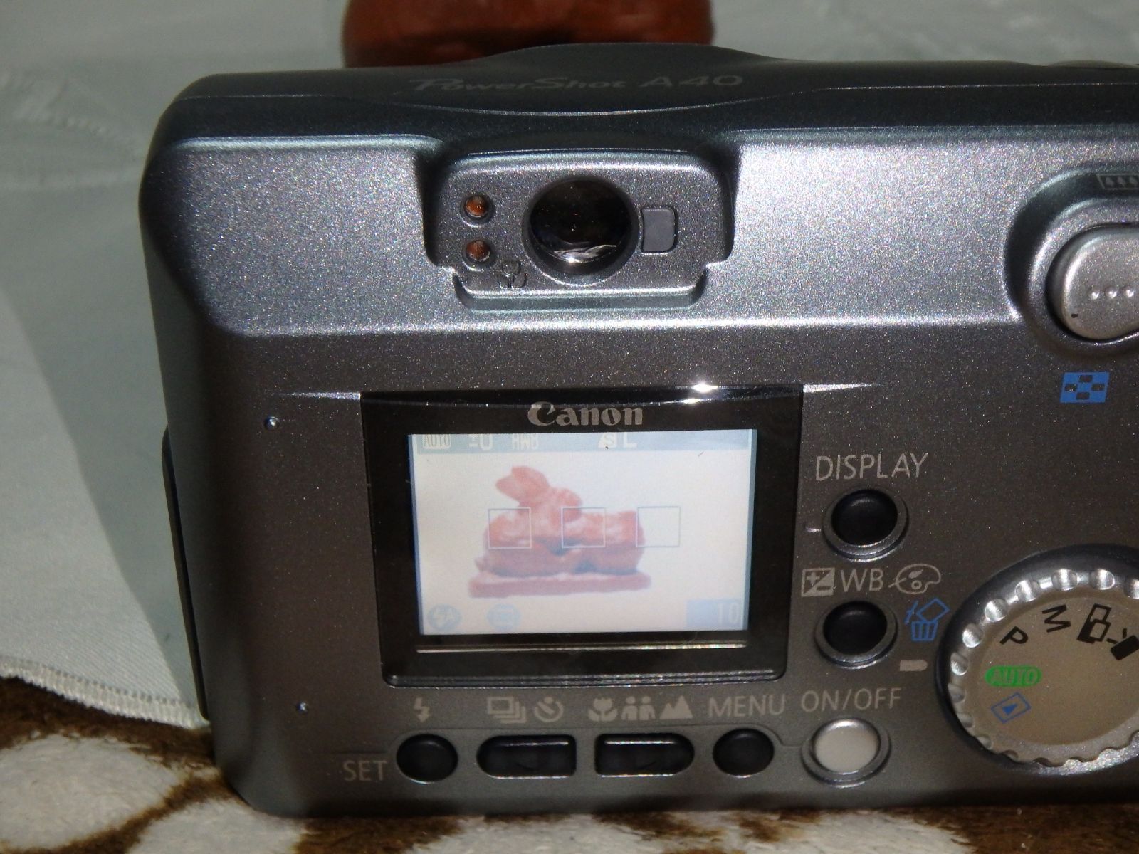 動作品 CANON PowerShot A40 デジタルカメラ 乾電池駆動 - メルカリ