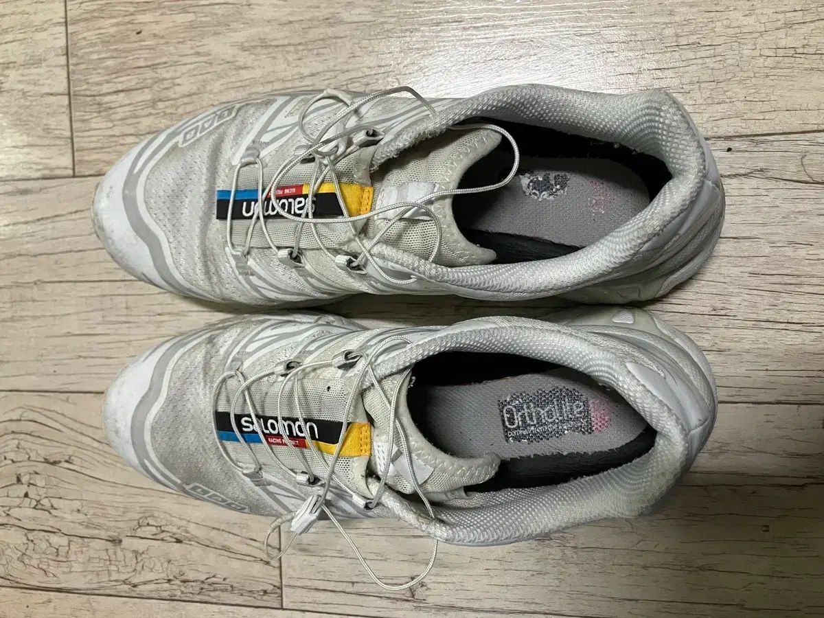  275 SALOMON XT 6 白 登山靴 トレッキングシューズ アウトドアシューズ