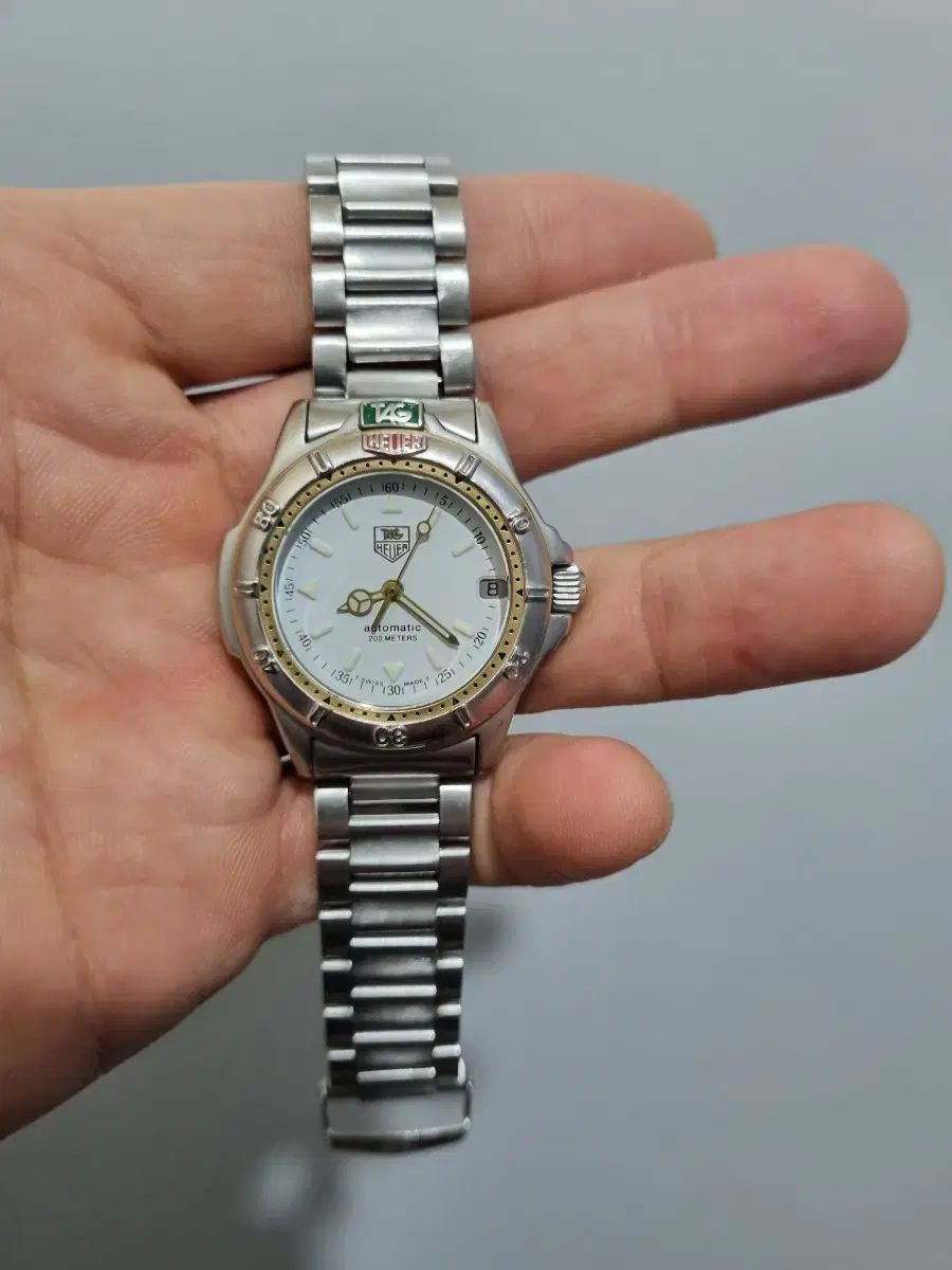 タグ ホイヤー4000 オートマチック