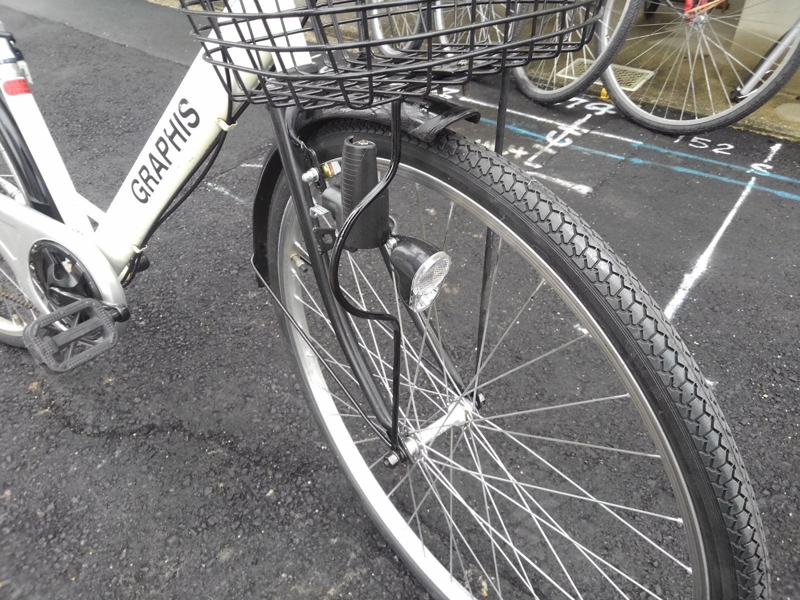 引き取り限定！(名古屋市昭和区)自転車3956 前後タイヤ新品！ 26 