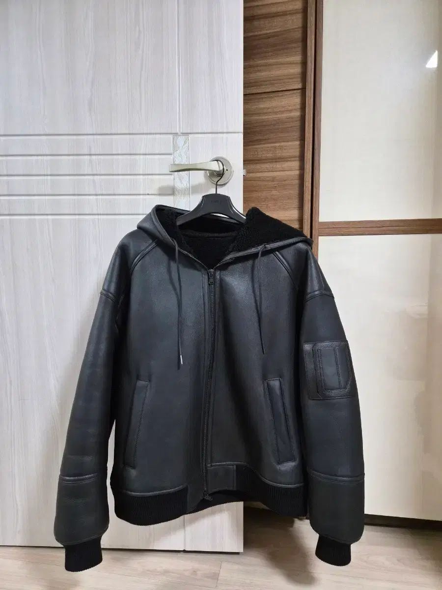 ペー18個セット Juun.J フードムートン 46サイズ ジャンパー・ブルゾン ファッション