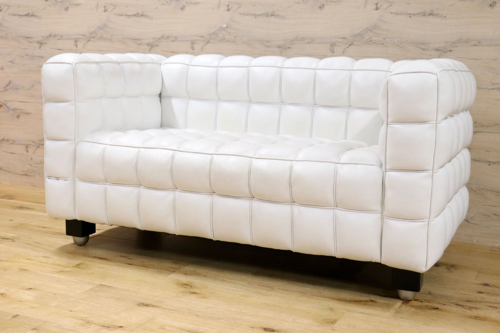 GMIK837B○ヨーゼフ ホフマン クーブスソファ 2人掛け ラブソファ 本革 ホワイト デザイナーズ 名作