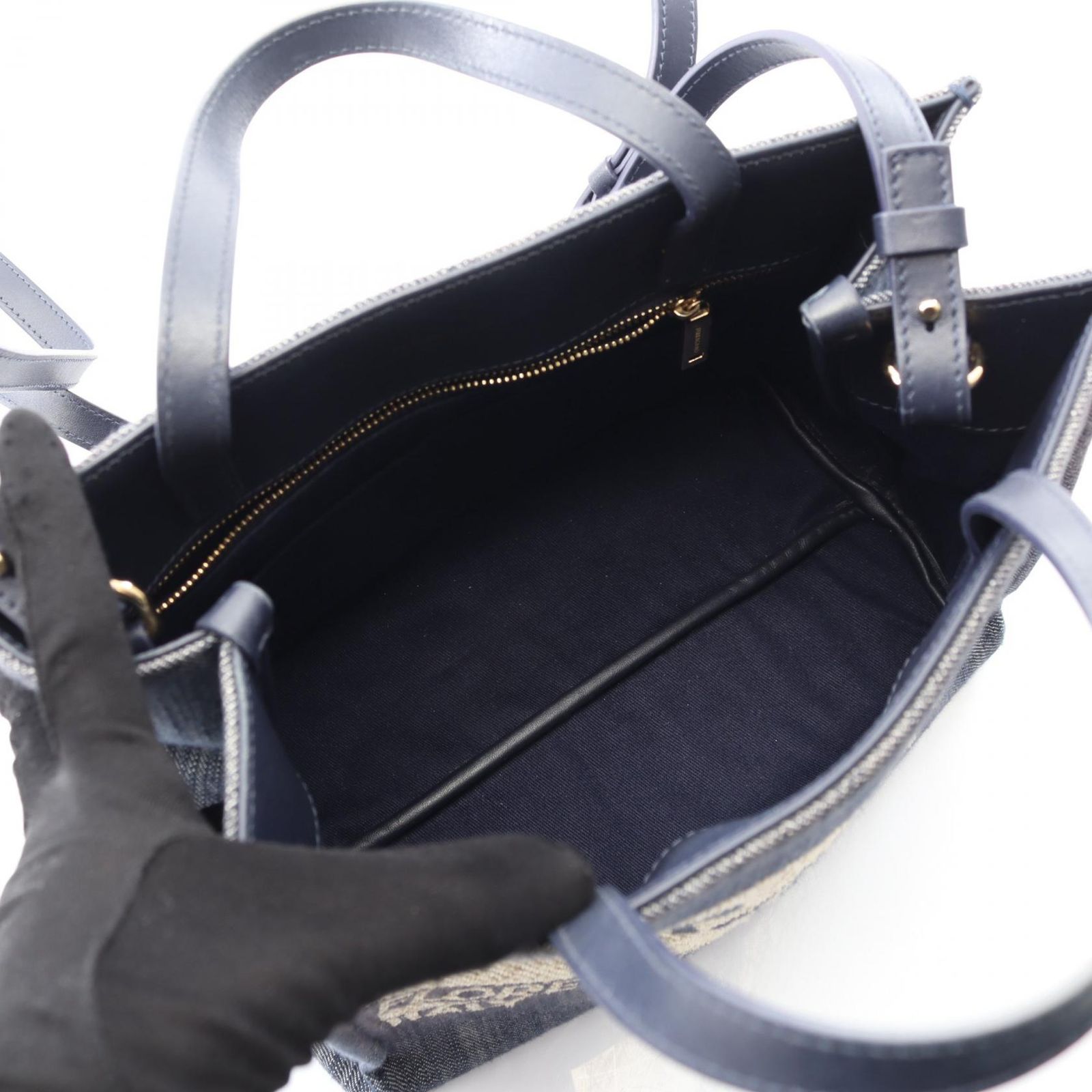 サルヴァトーレフェラガモ Salvatore Ferragamo ハンドバッグ GG 