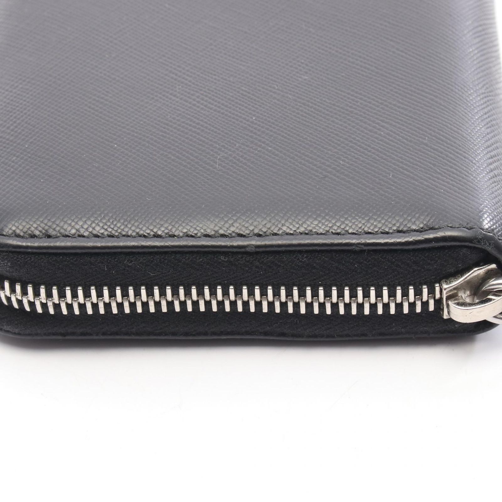 プラダ PRADA ラウンド長財布 SAFFIANO 2M1317 ブラック サフィアーノ