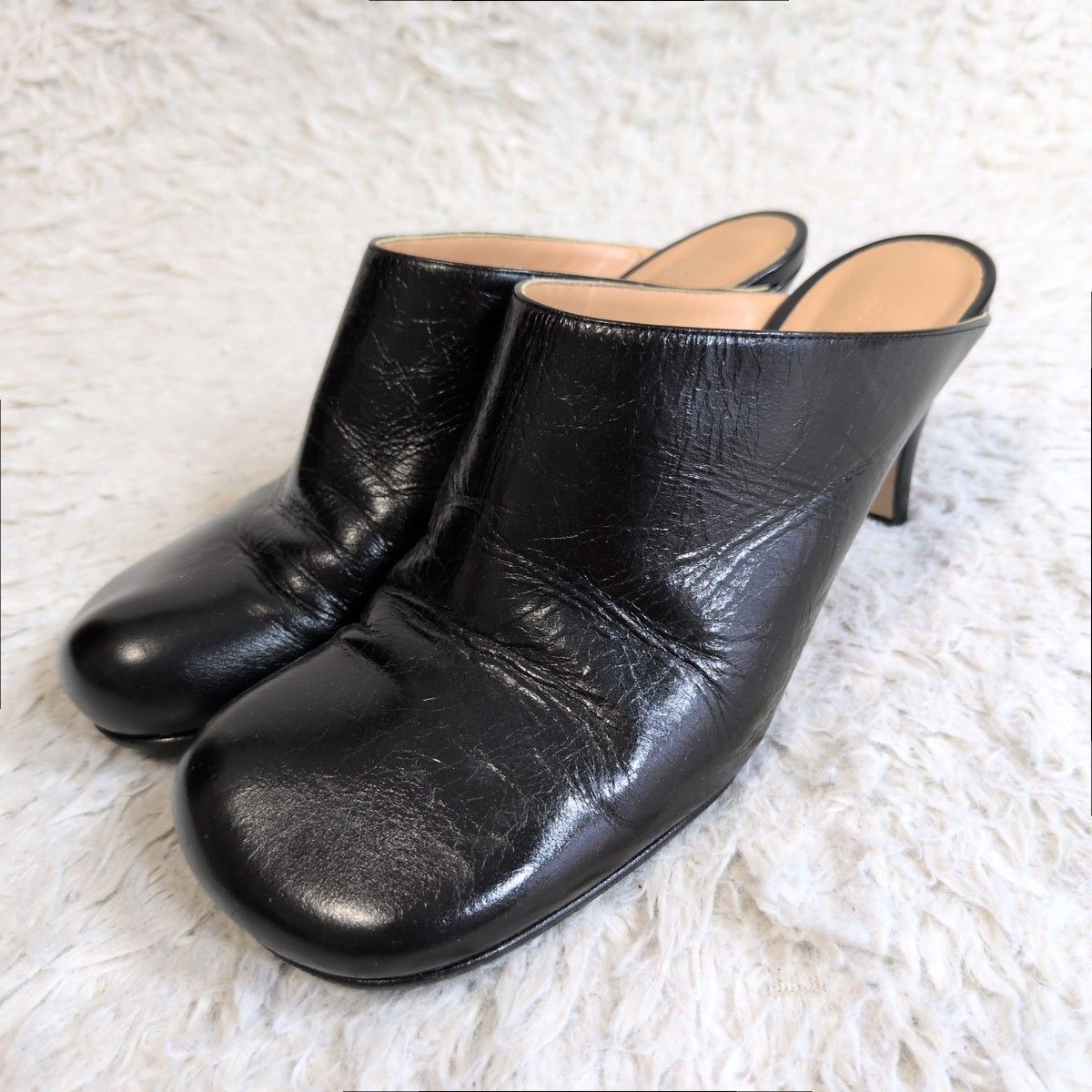 美品✨️BOTTEGA VENETA ボッテガヴェネタ ローヒールミュール 