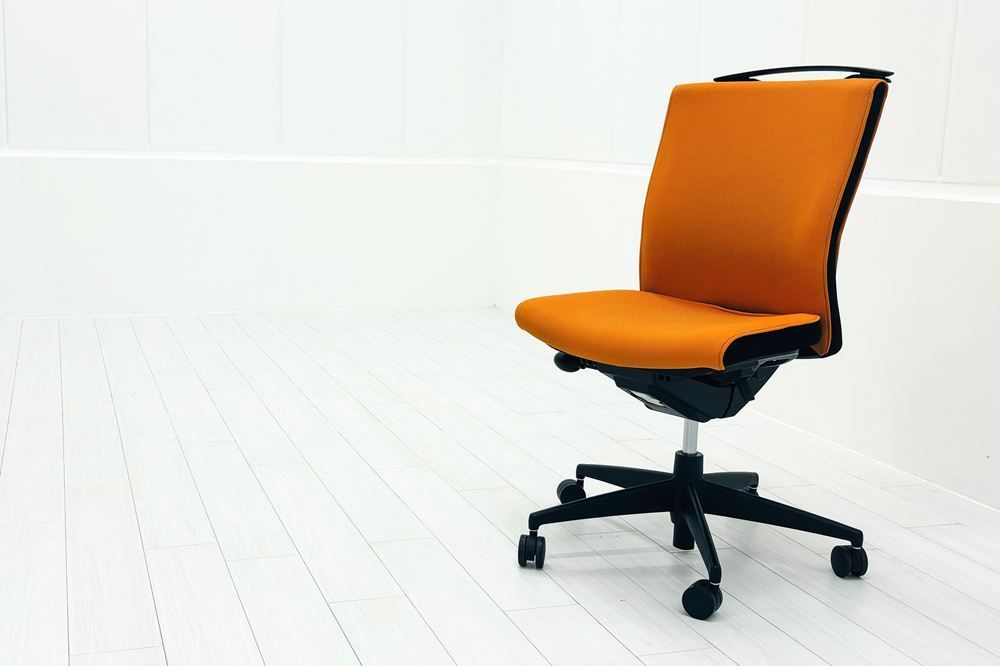 コクヨ プントチェア ローバック 肘無 KOKUYO クッション オフィス家具 オフィスチェア オレンジ A000004178
