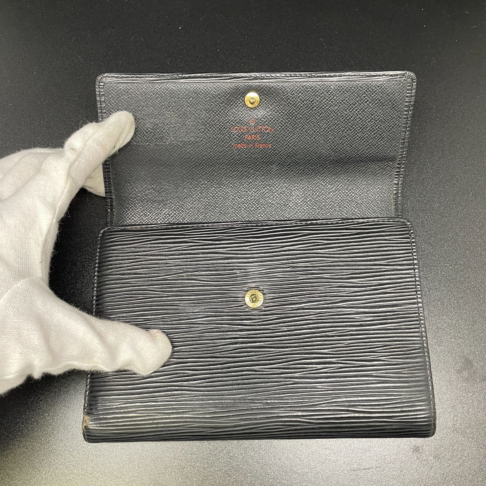 ルイヴィトンエピ 財布 B26020688 - メルカリ