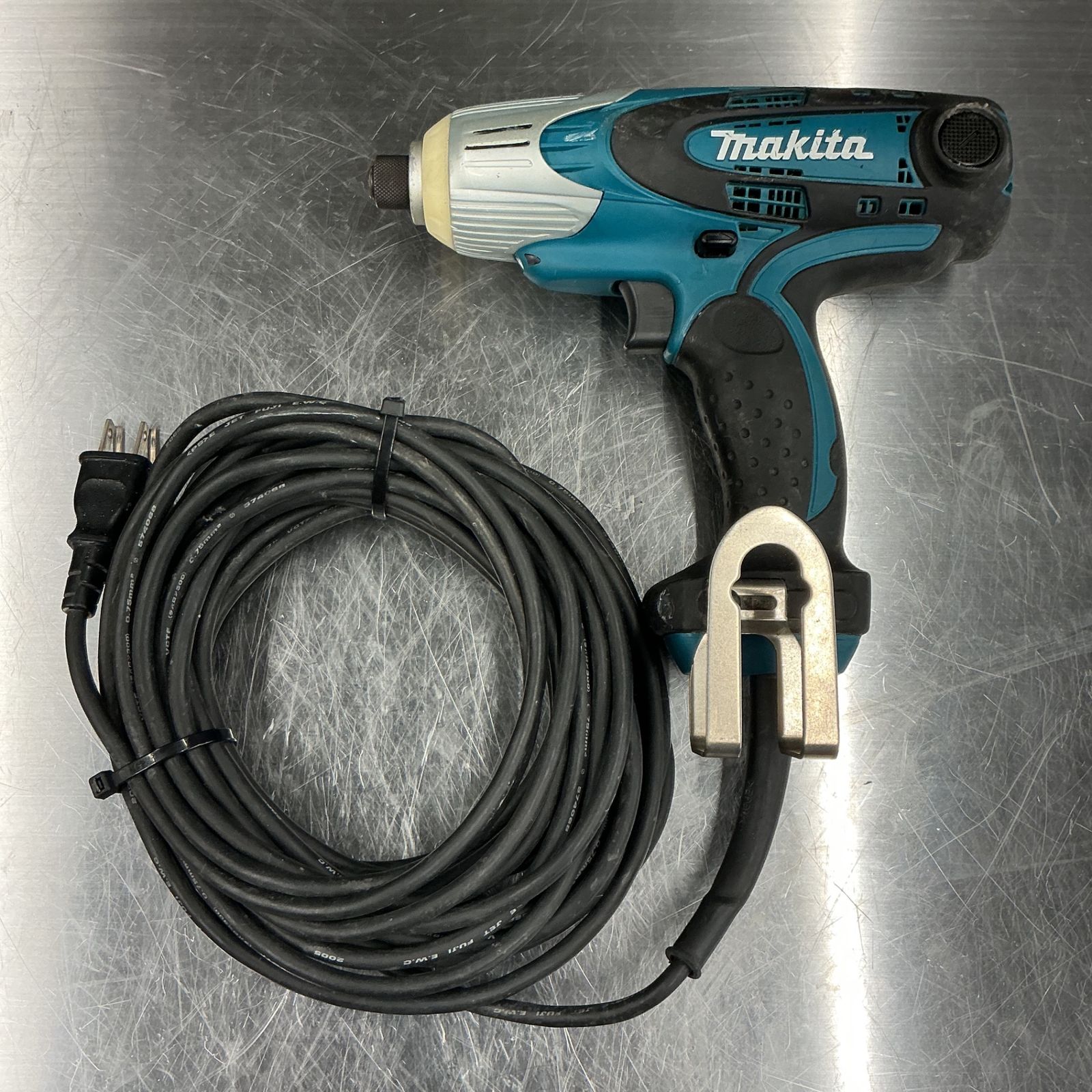 中古】 マキタ/makita 6963 ソフトインパクトドライバ コード式 【越谷 