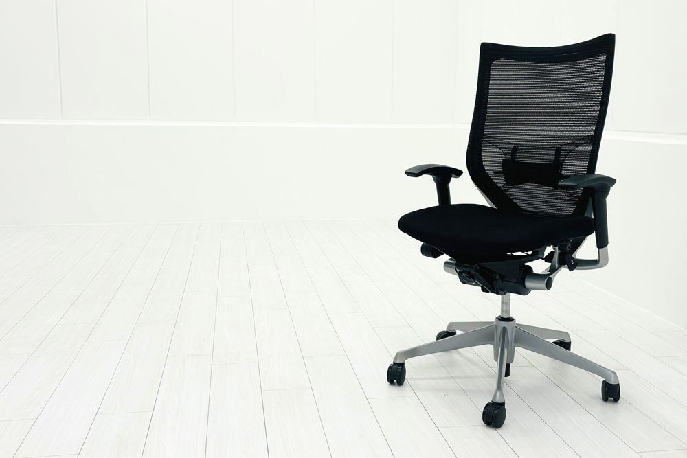 バロンチェア オカムラ Baron ブラック 可動肘 ハイバック オフィス家具 座クッション オフィスチェア 事務椅子 A000004177