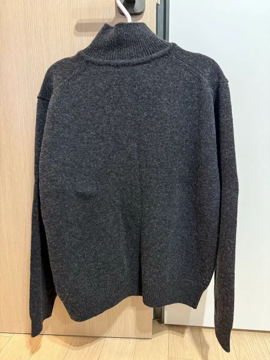 新品級 INSILENCE カシミア ジップアップ ニット M サイズ - Style Web Magazine \u0026 Online Shop | ビー・アール